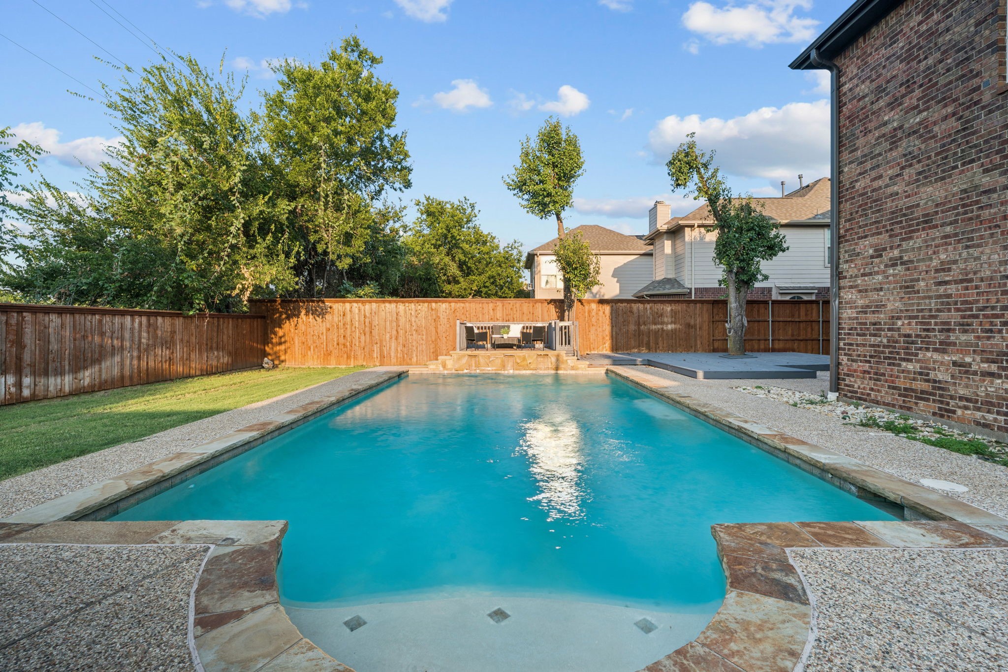 1211 Vineland Court