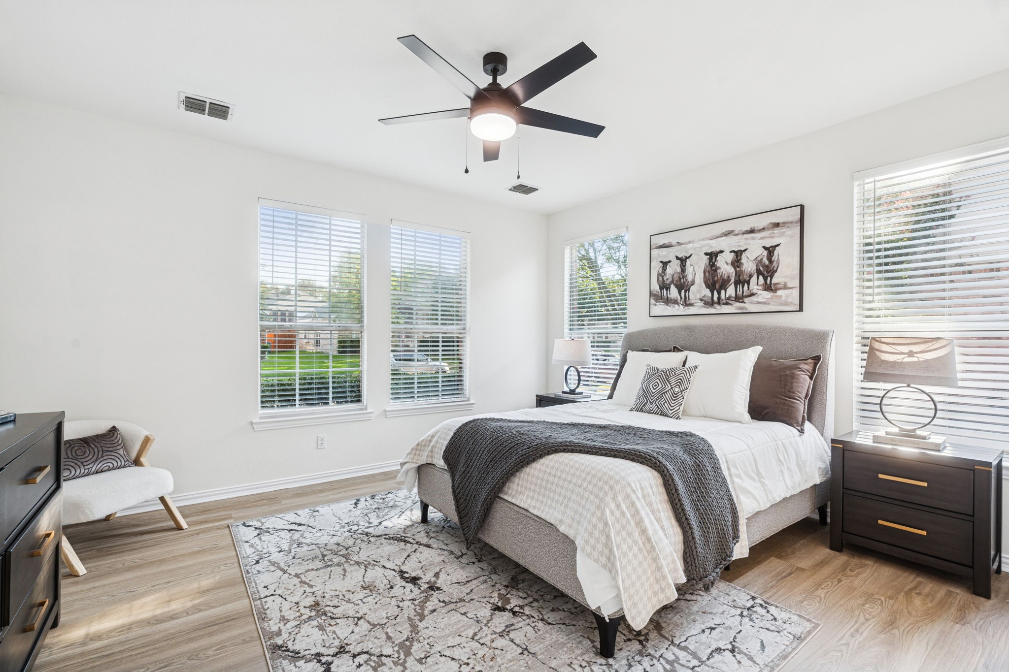 1211 Vineland Court