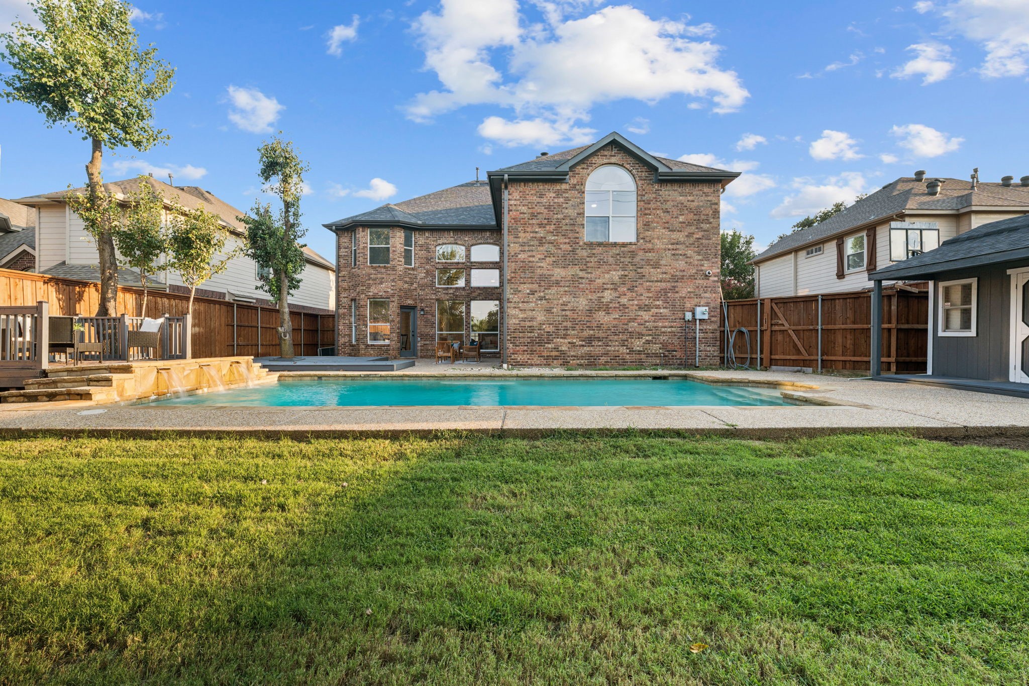 1211 Vineland Court