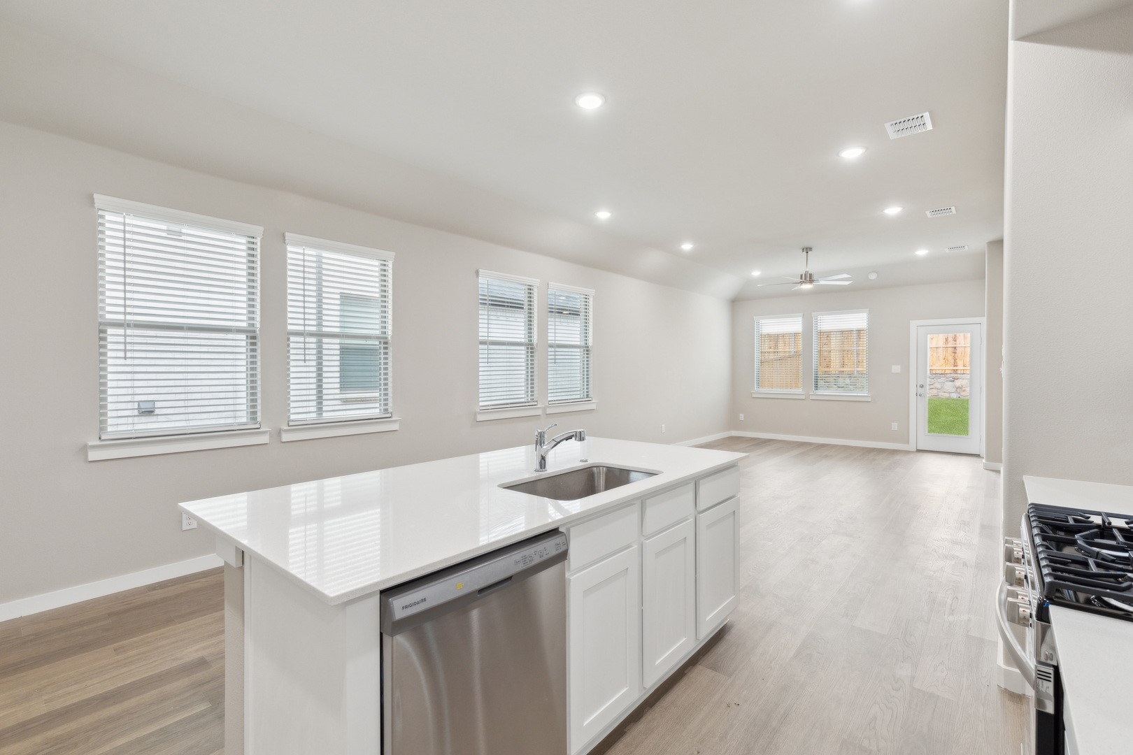 3906 Sandstone Drive