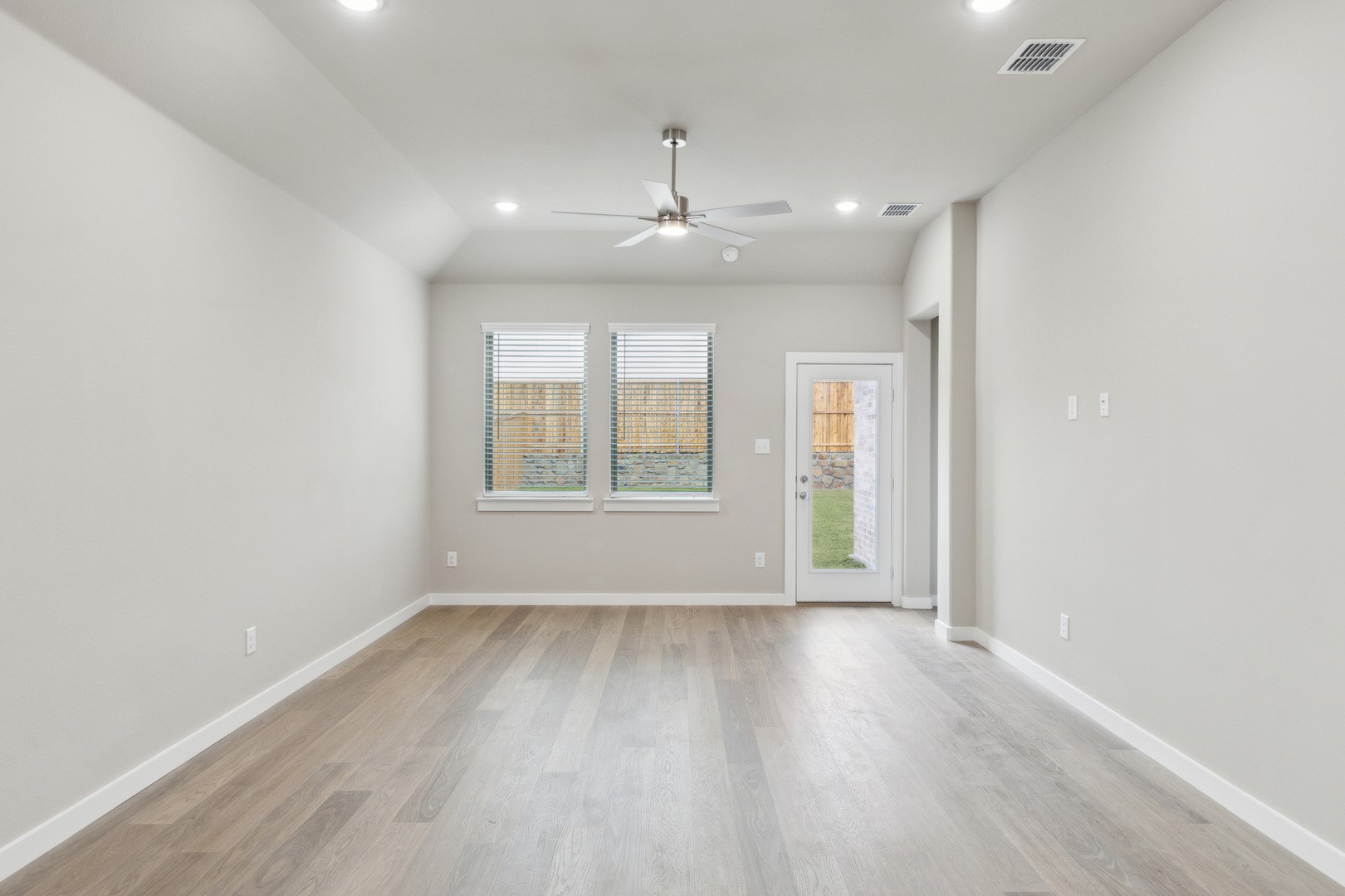 3906 Sandstone Drive