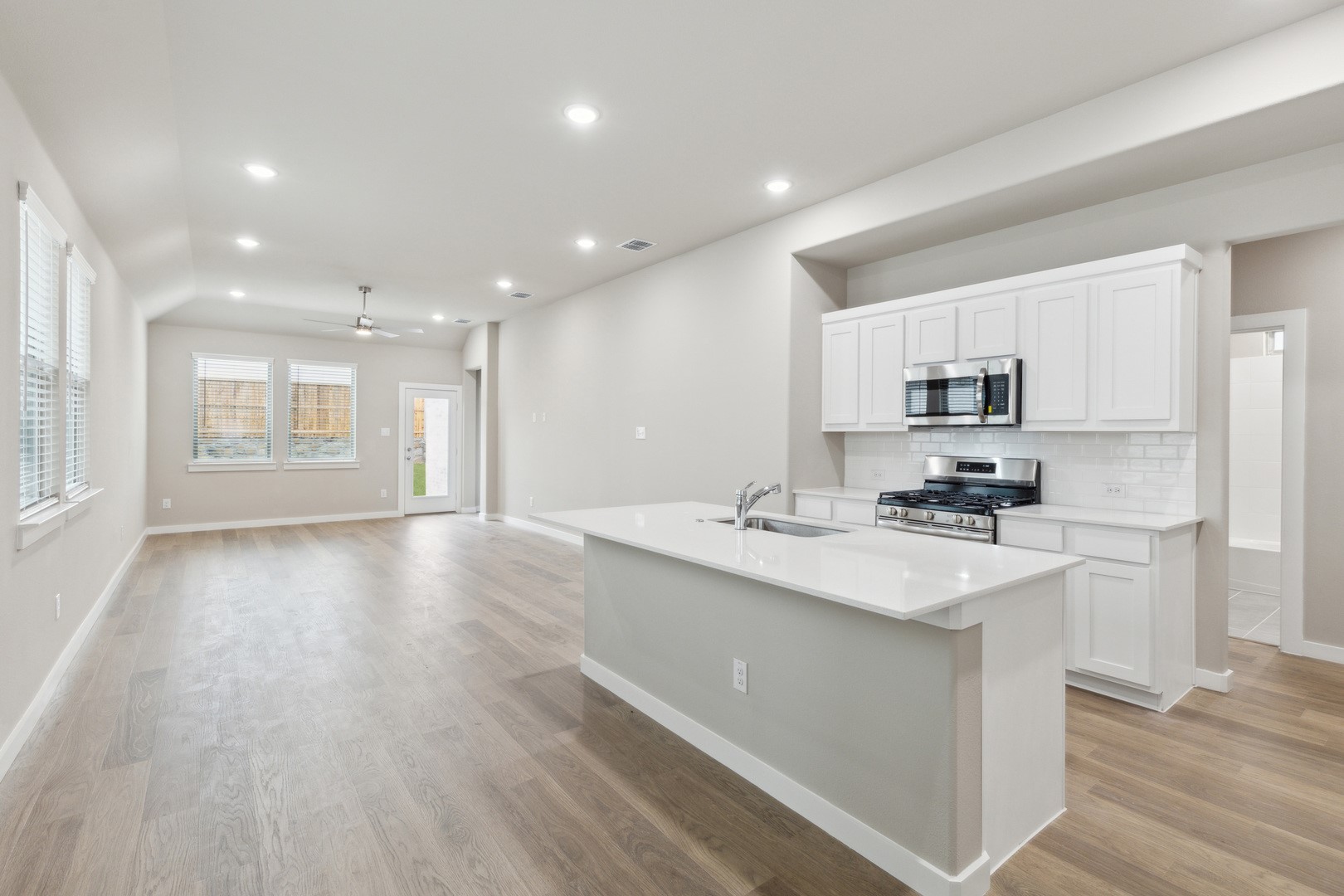 3906 Sandstone Drive