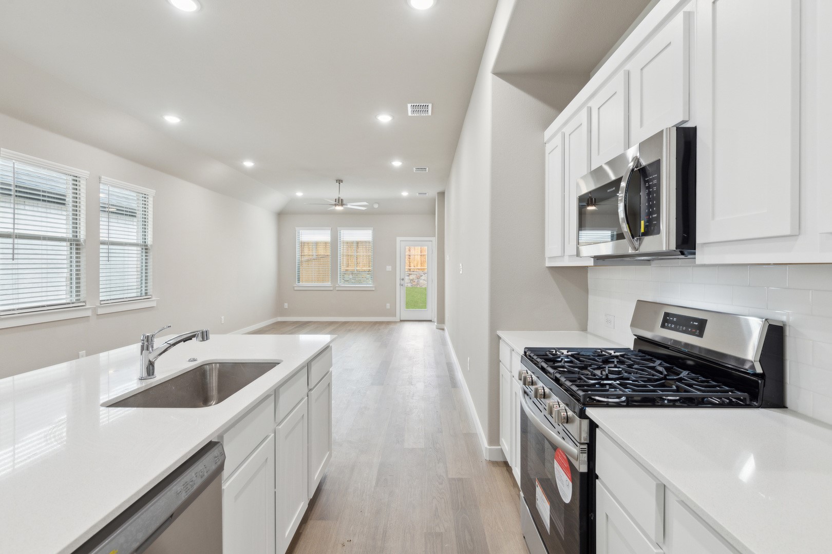 3906 Sandstone Drive