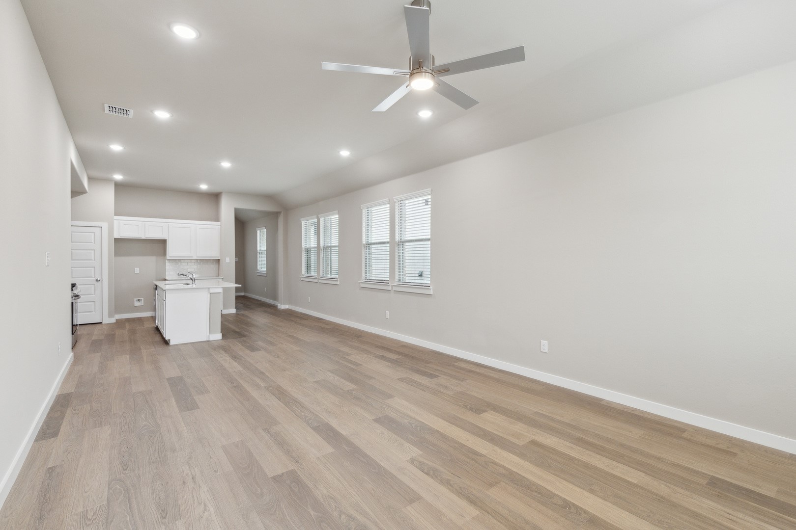 3906 Sandstone Drive