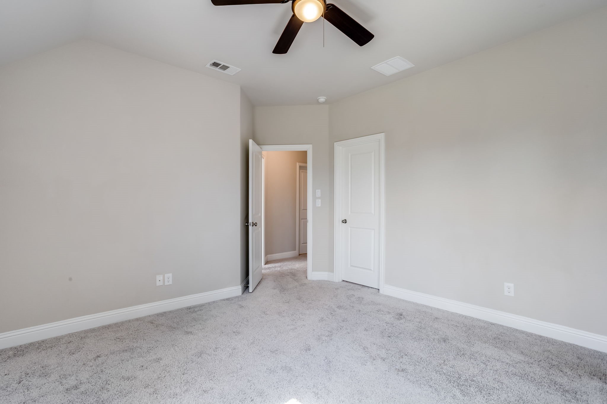 4557 El Paso Drive