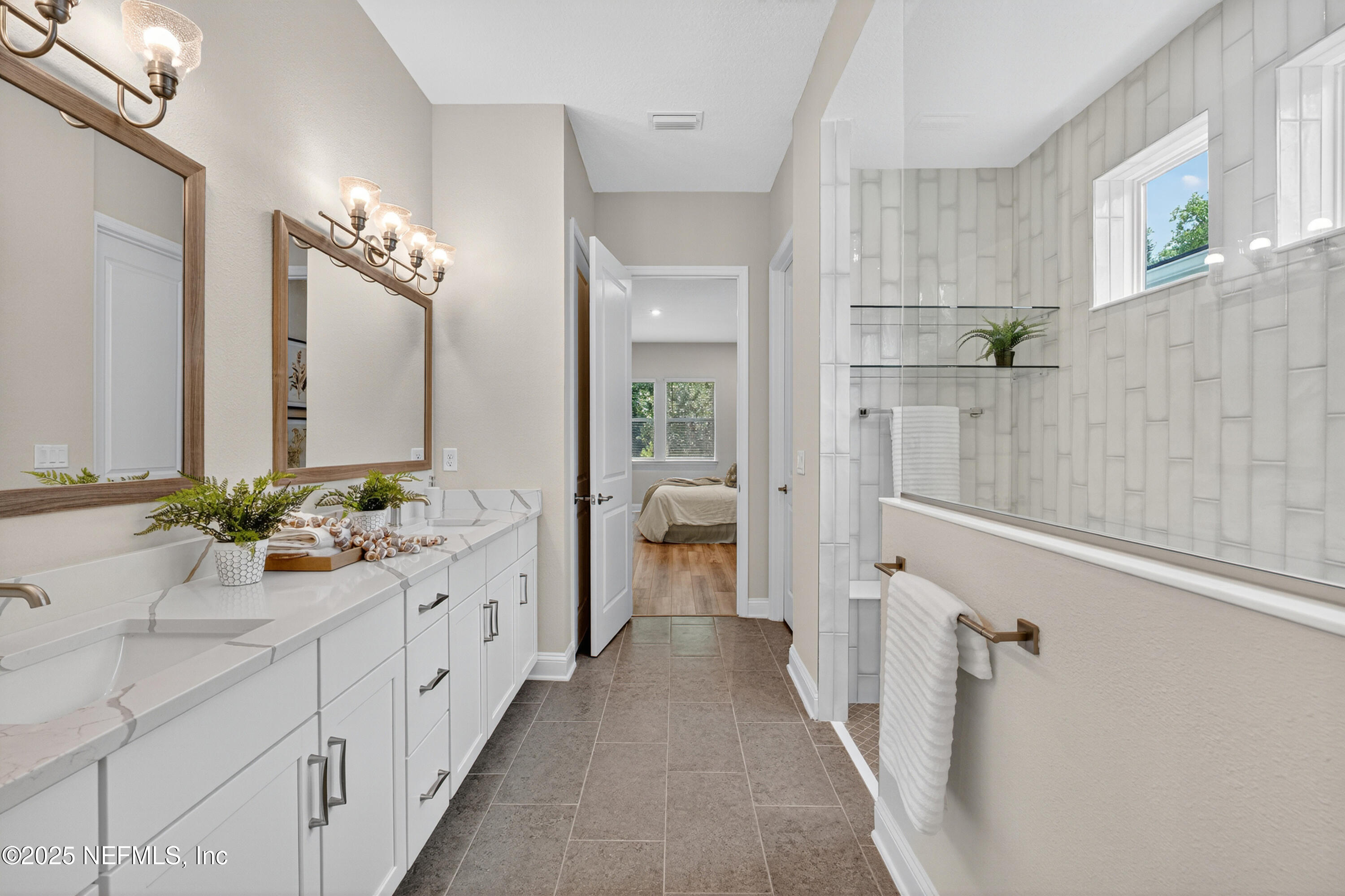 300 LADYSLIPPER Drive, St. Johns