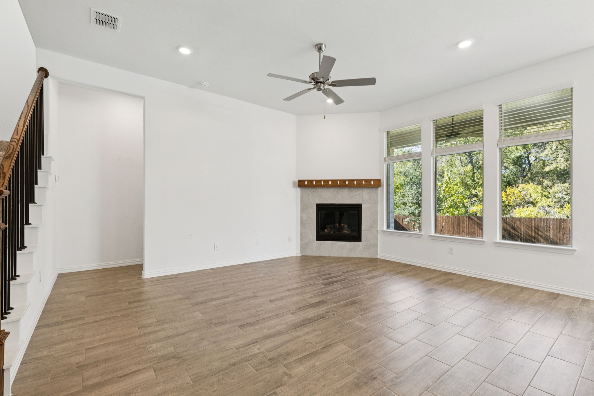 7933 Lindheimer Lane