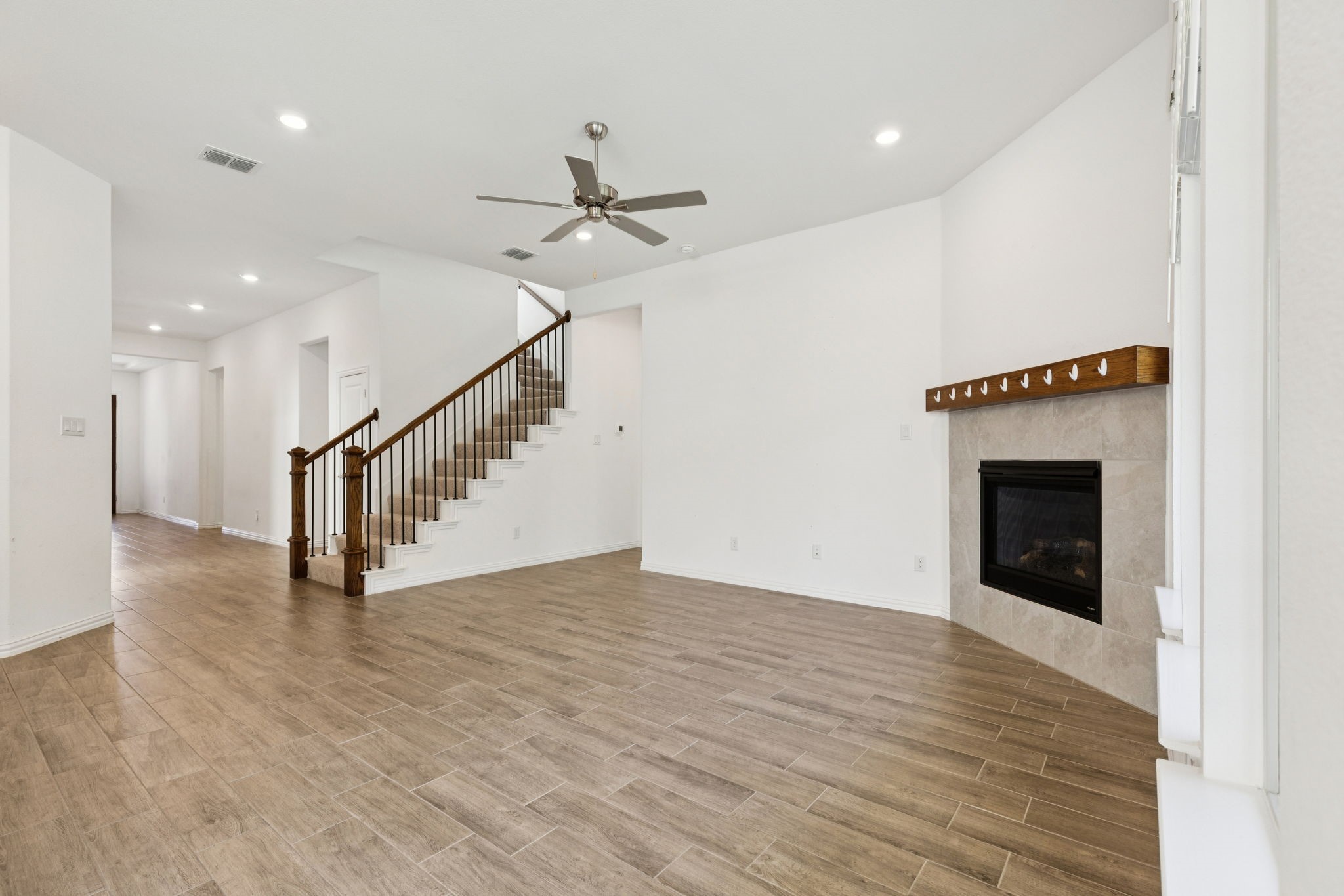 7933 Lindheimer Lane