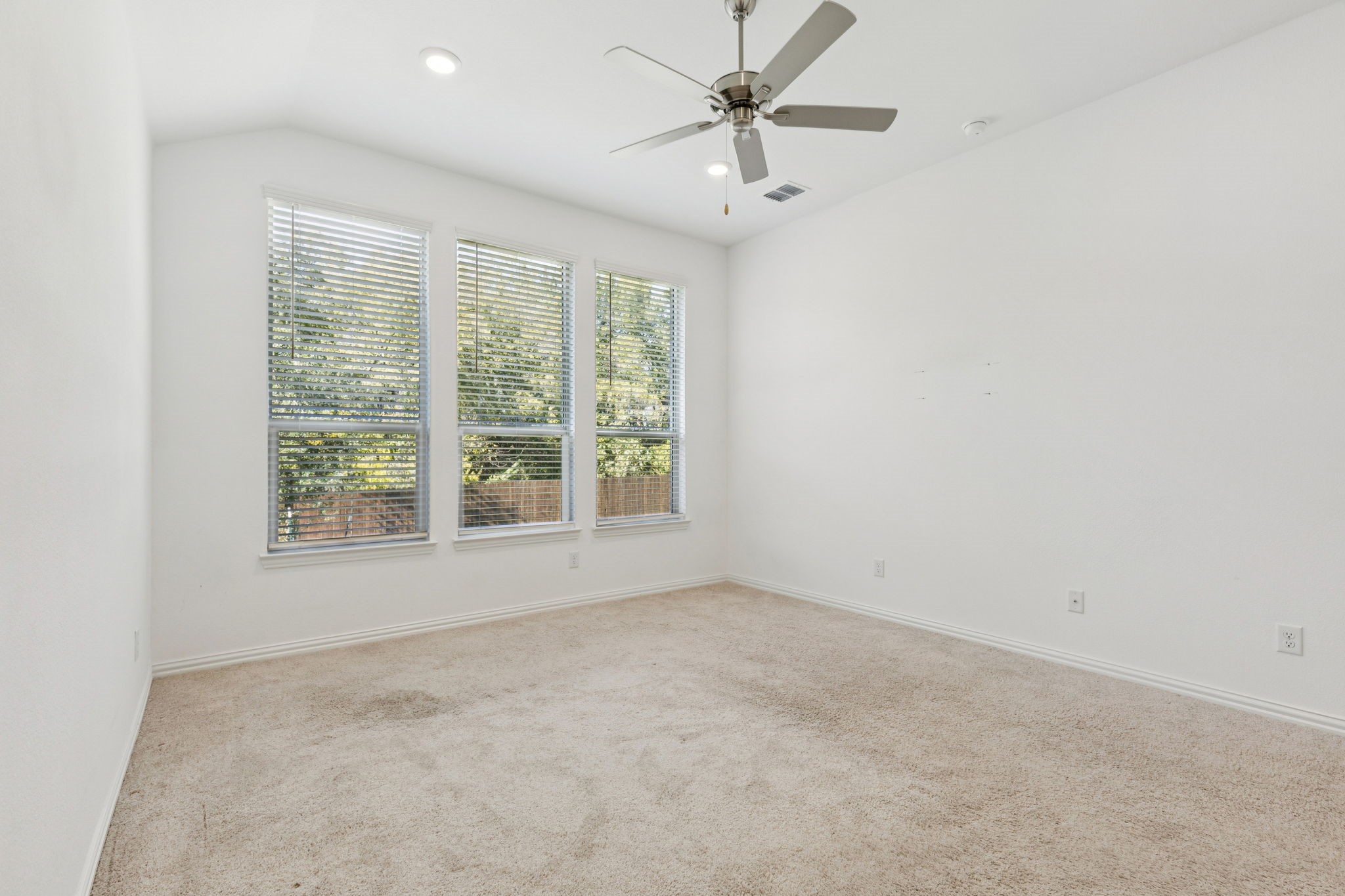 7933 Lindheimer Lane