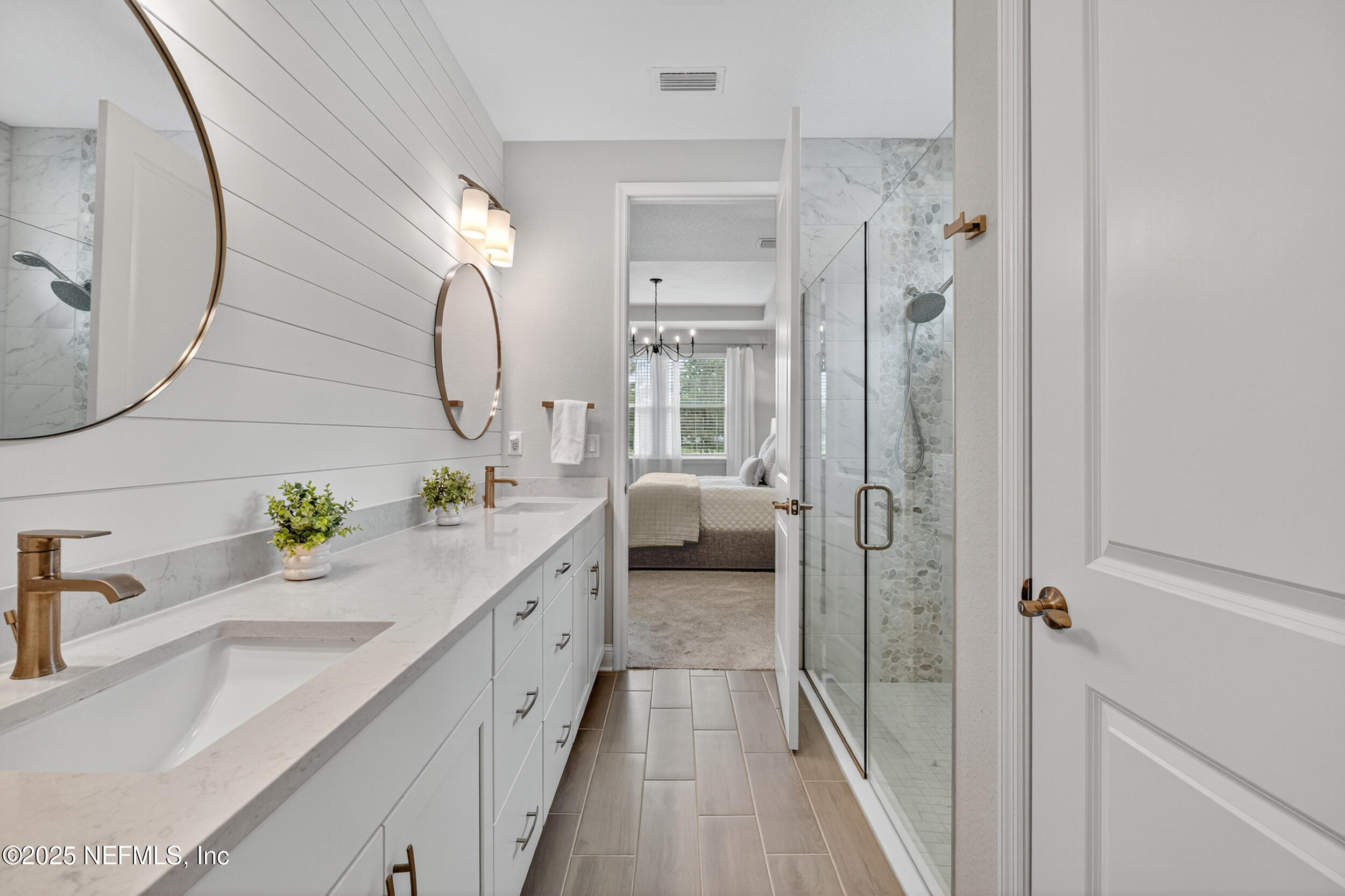 319 JUNIPER HILLS Drive, St. Johns