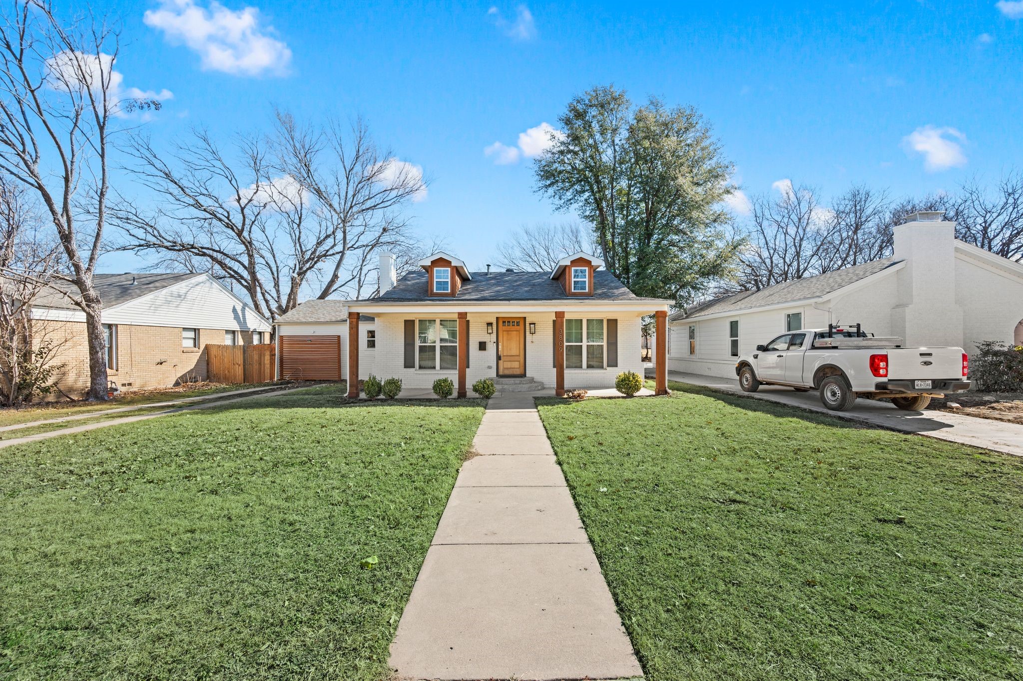 3809 Carolyn Road