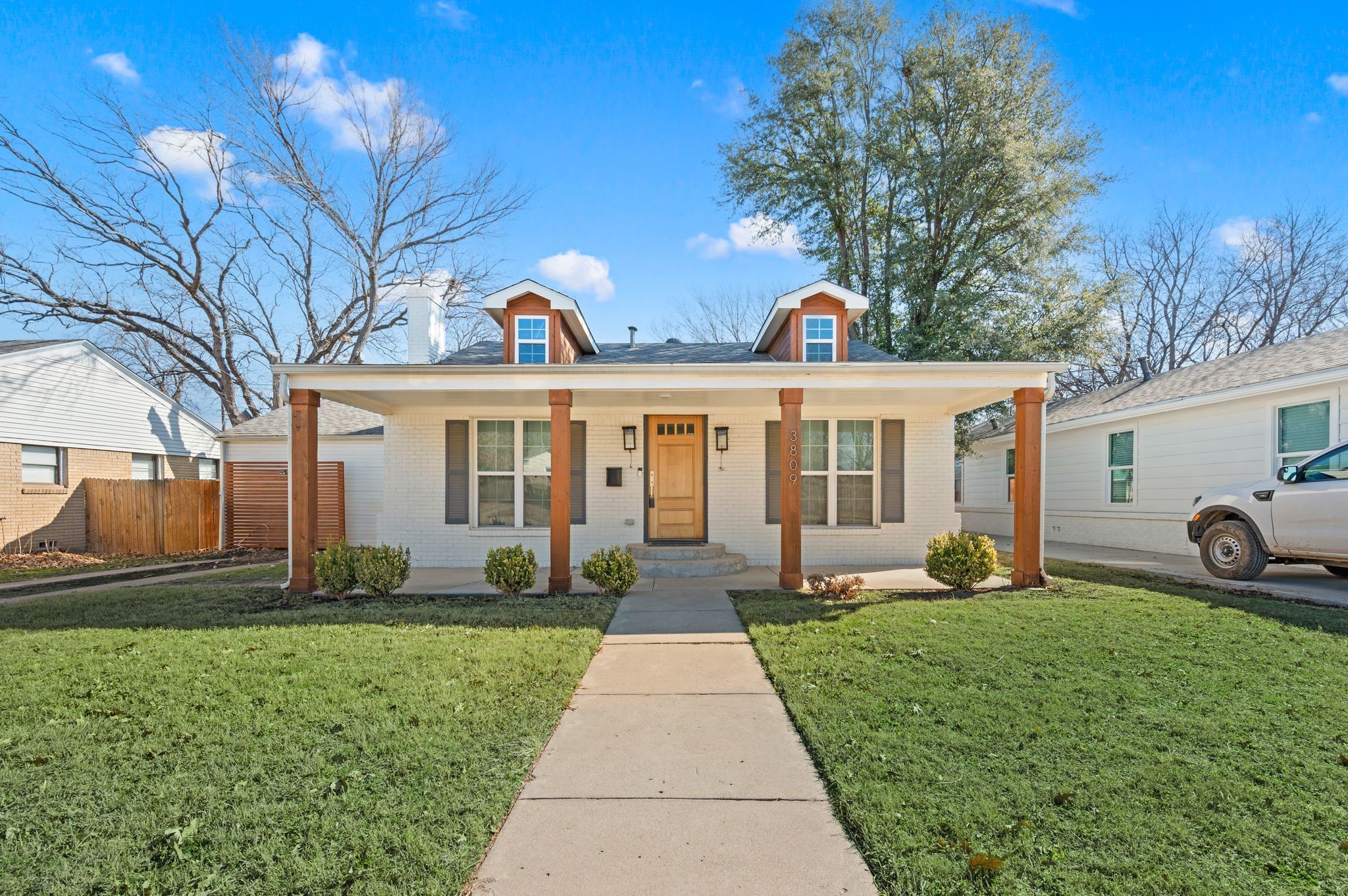 3809 Carolyn Road