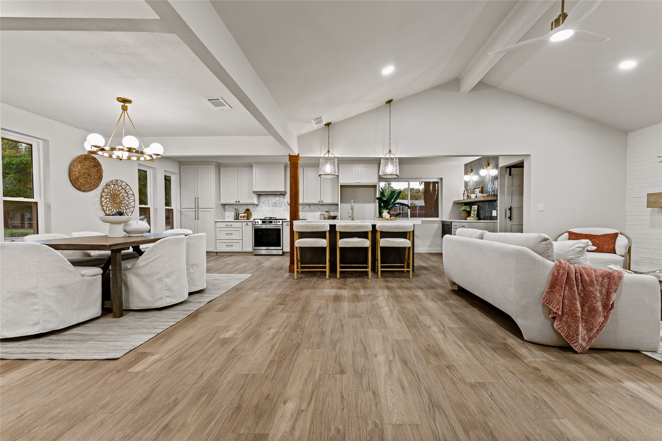 3002 Deep Valley Trail