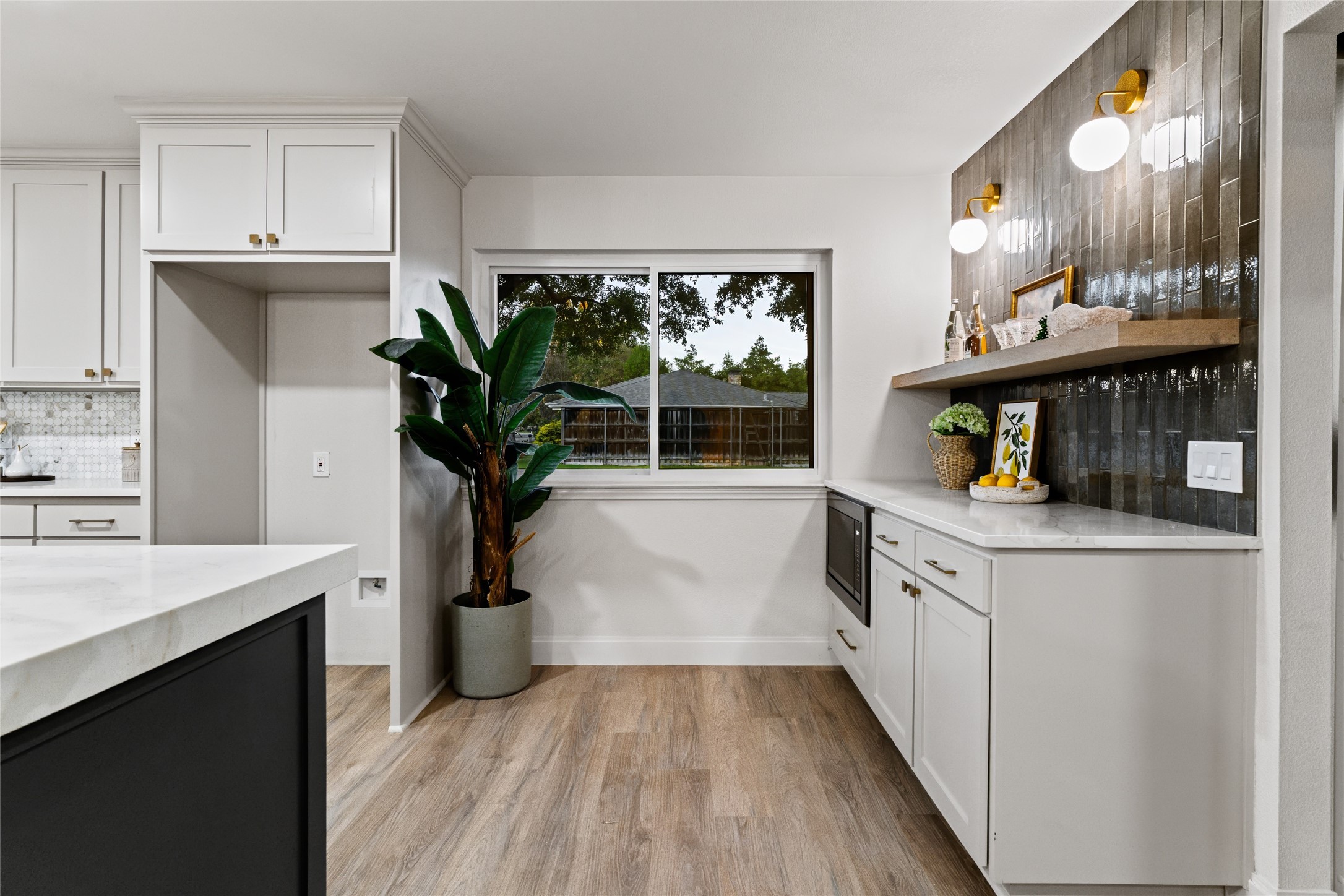 3002 Deep Valley Trail
