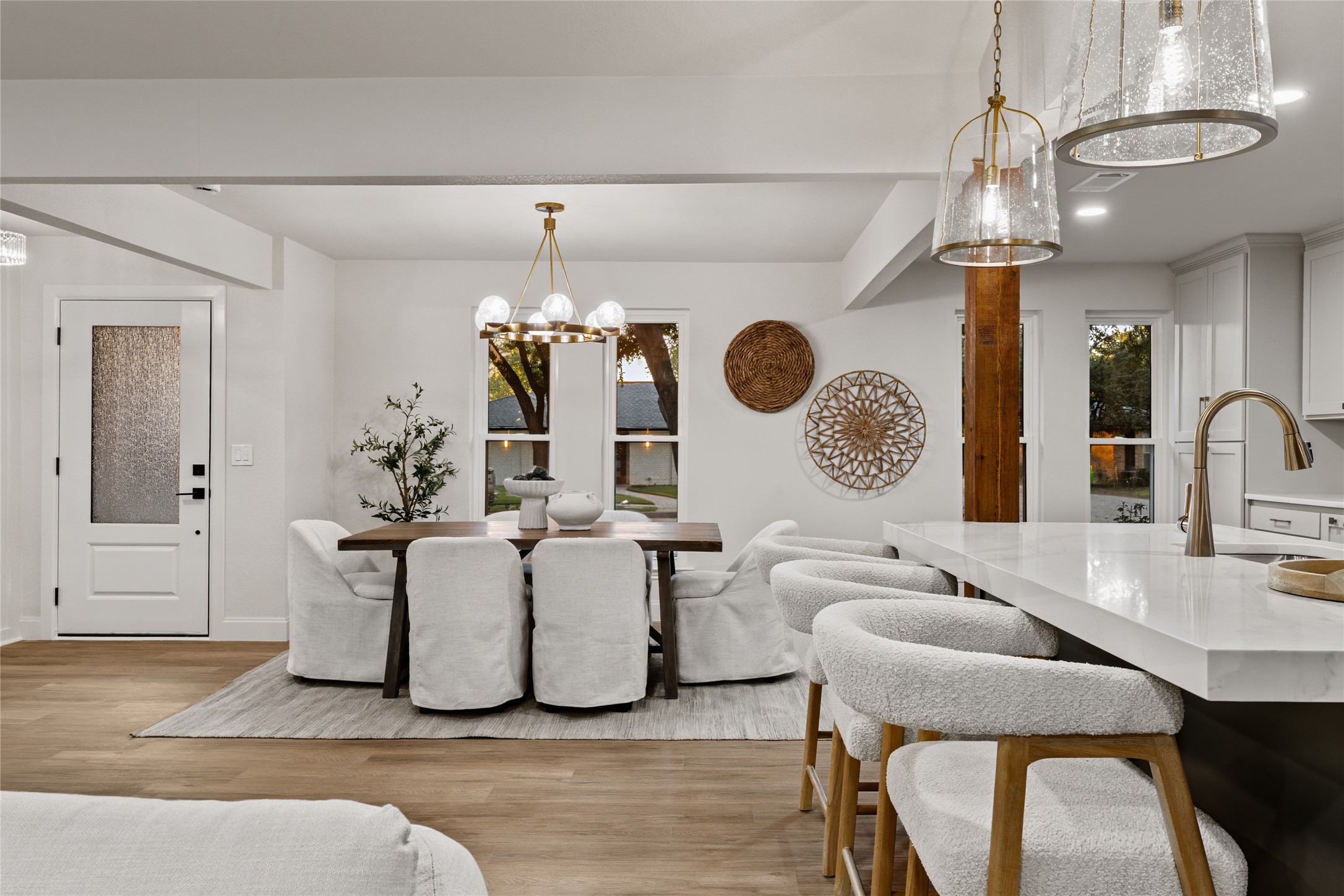 3002 Deep Valley Trail