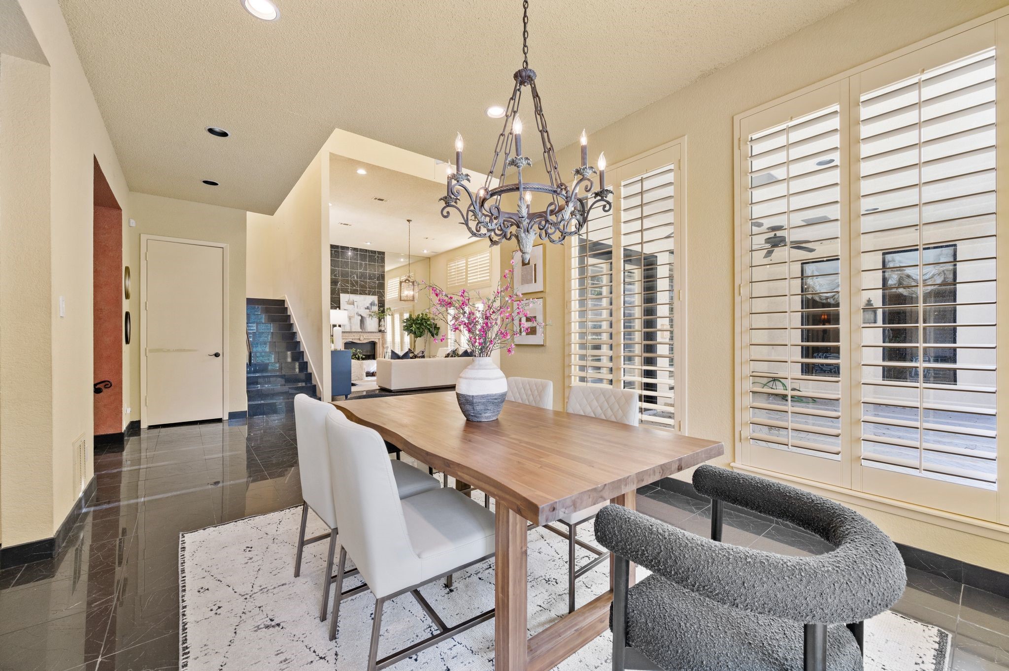 3118 Shadow Drive W
