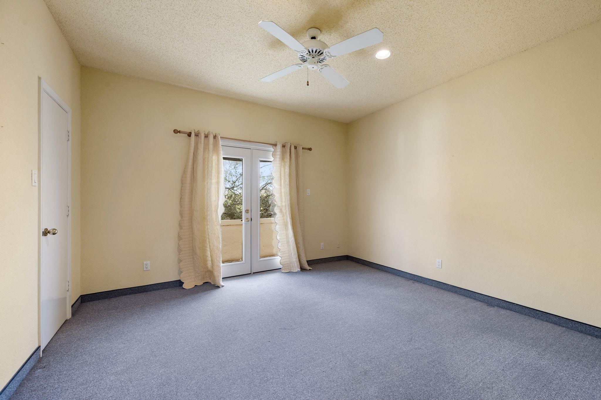 3118 Shadow Drive W