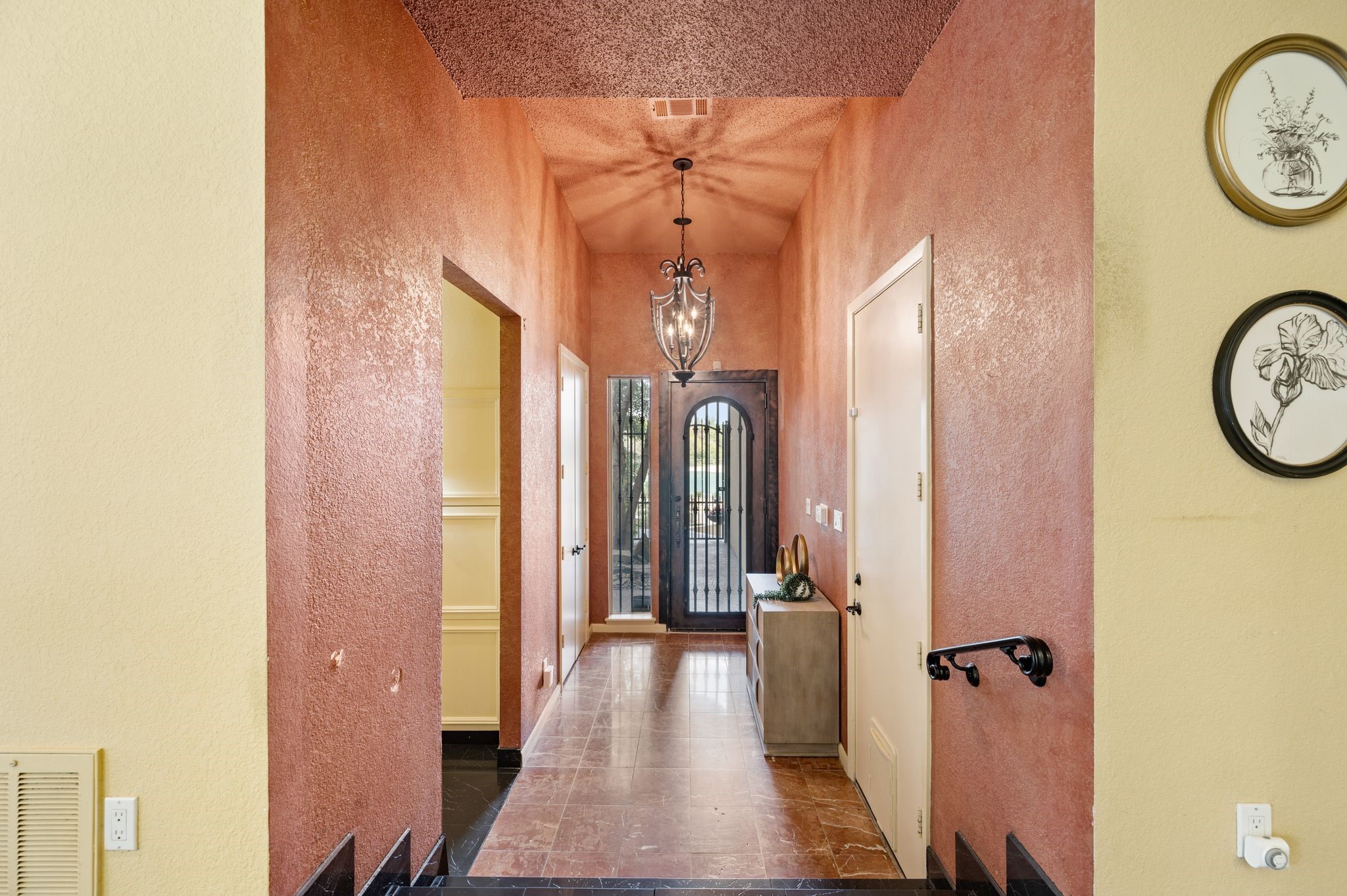 3118 Shadow Drive W