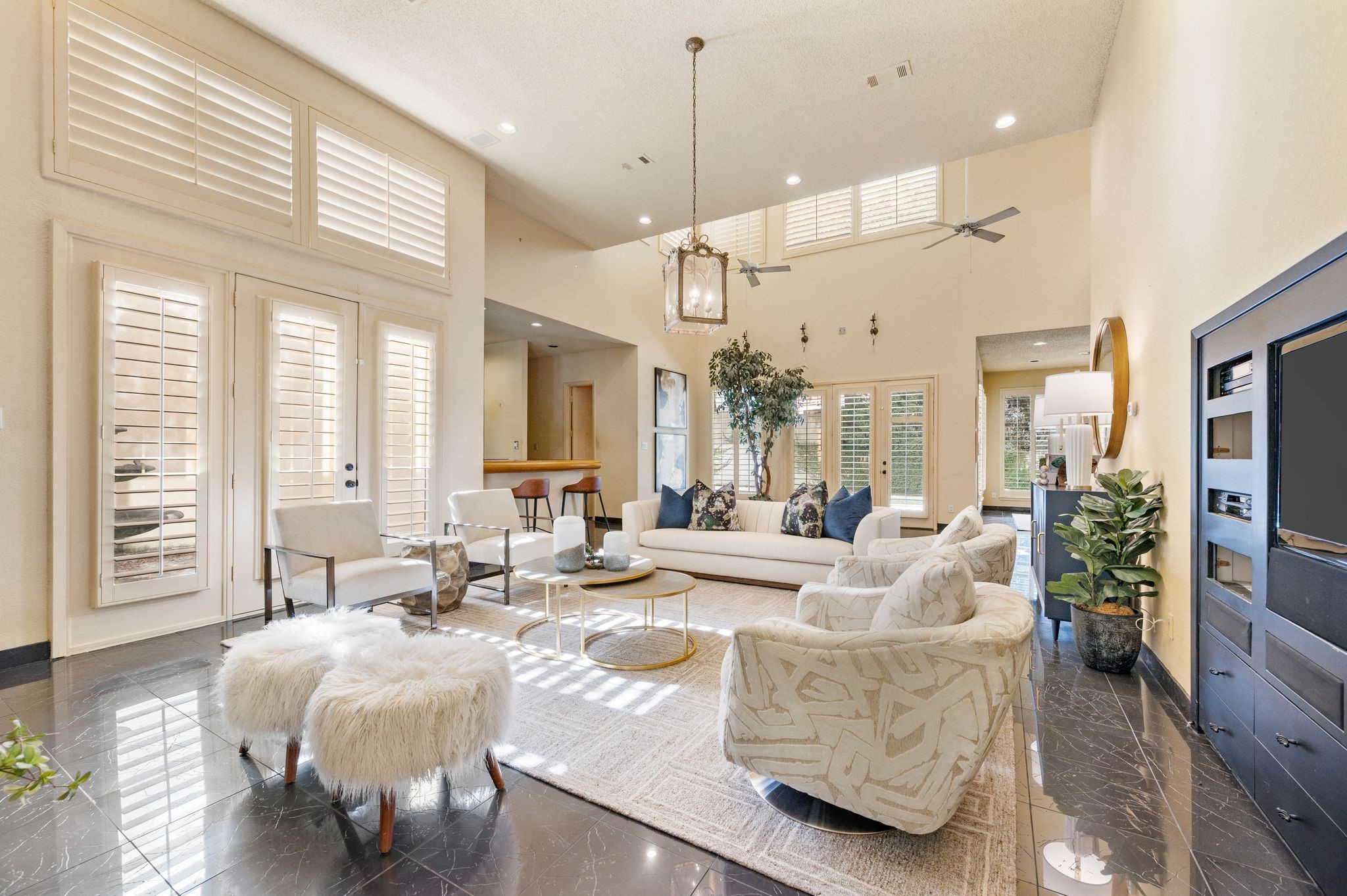 3118 Shadow Drive W