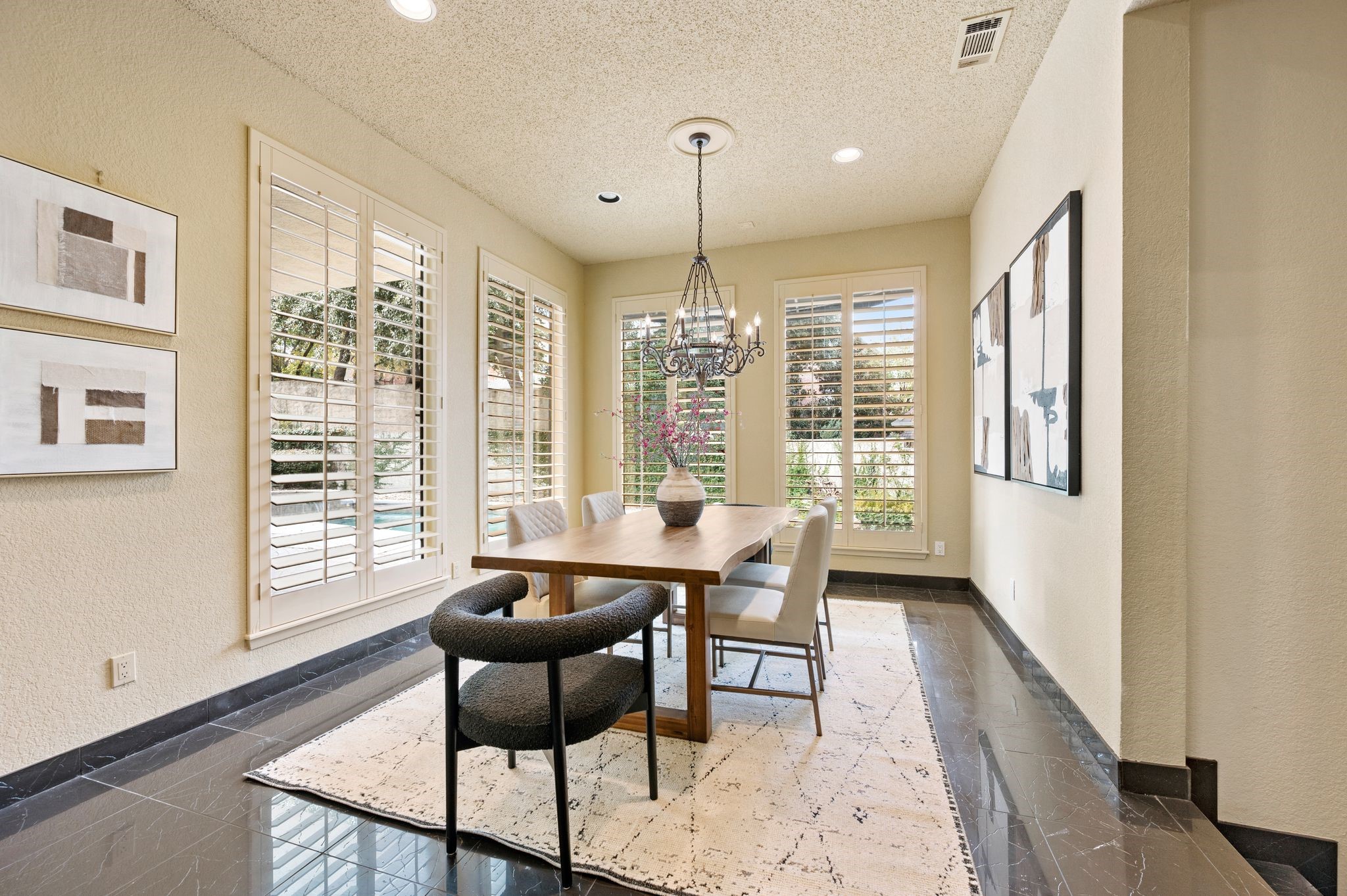 3118 Shadow Drive W