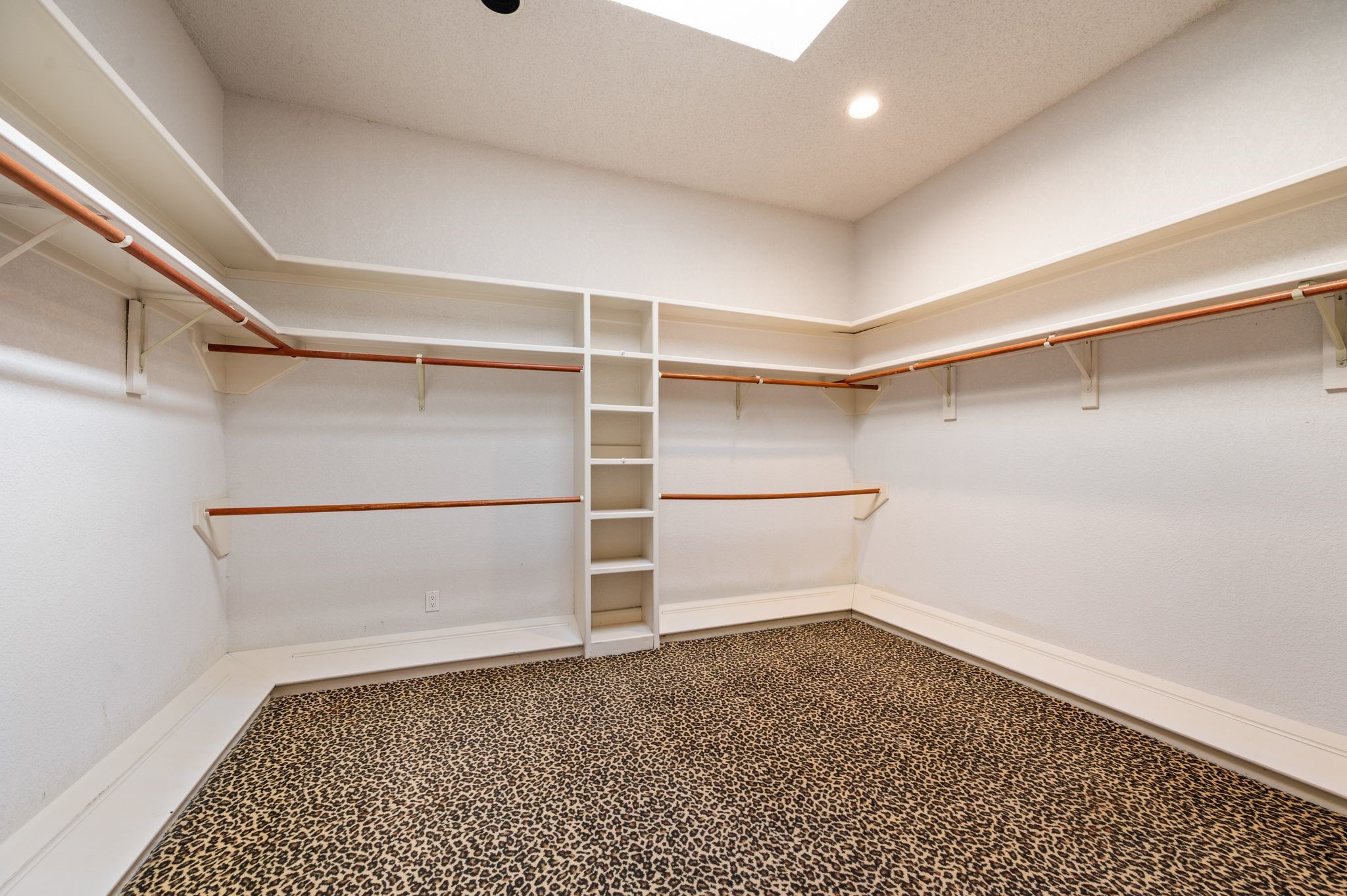 3118 Shadow Drive W