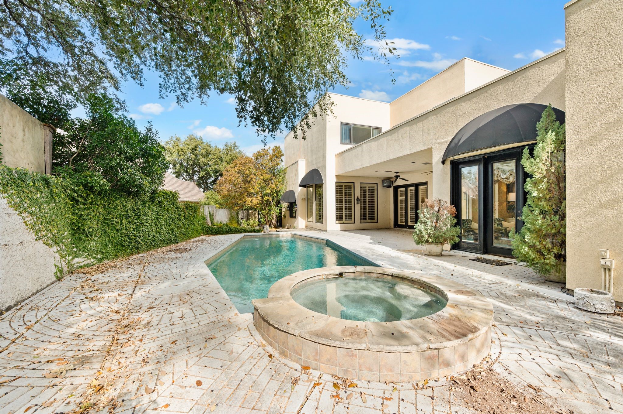 3118 Shadow Drive W