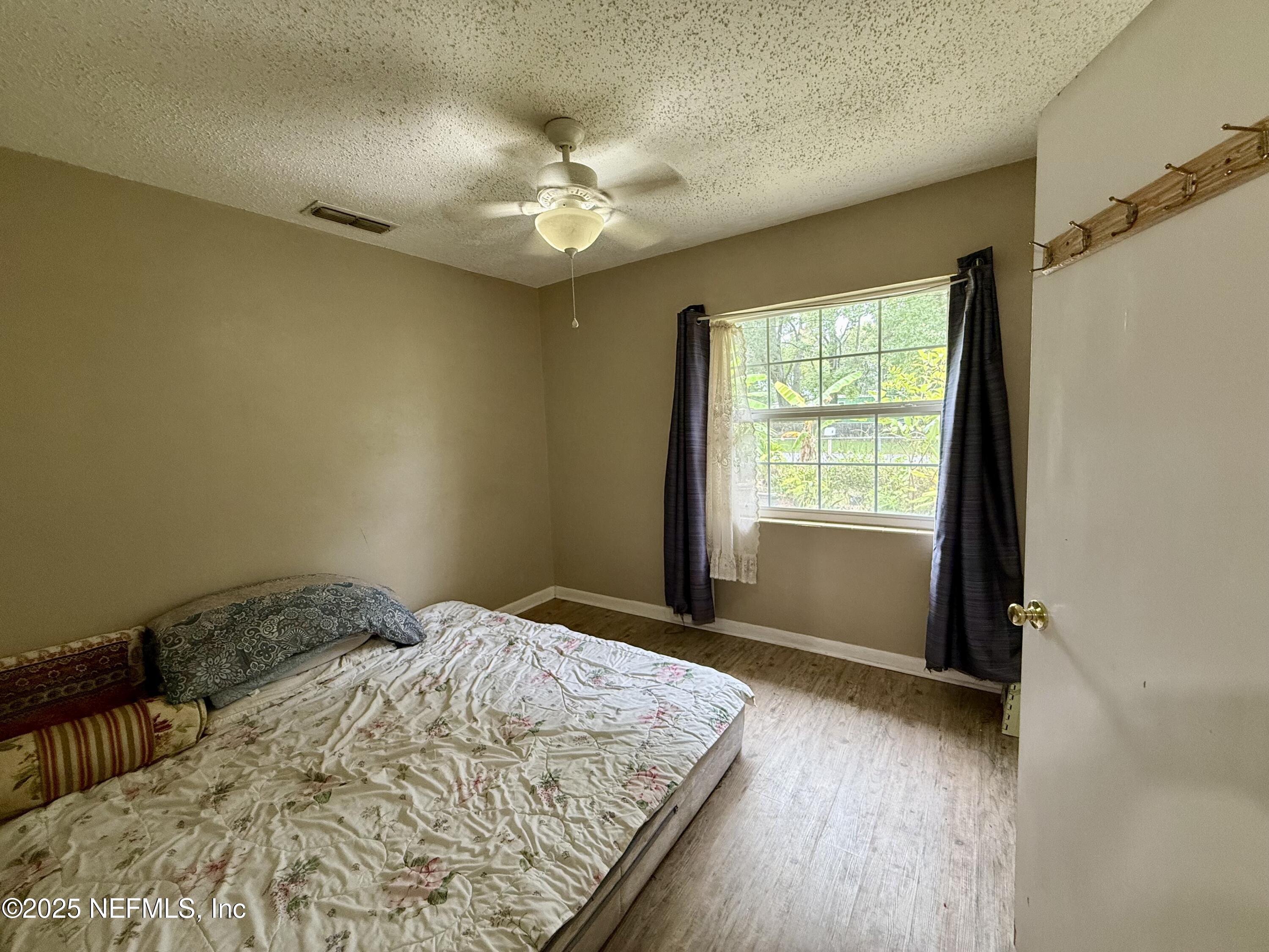 648 LUNA Court