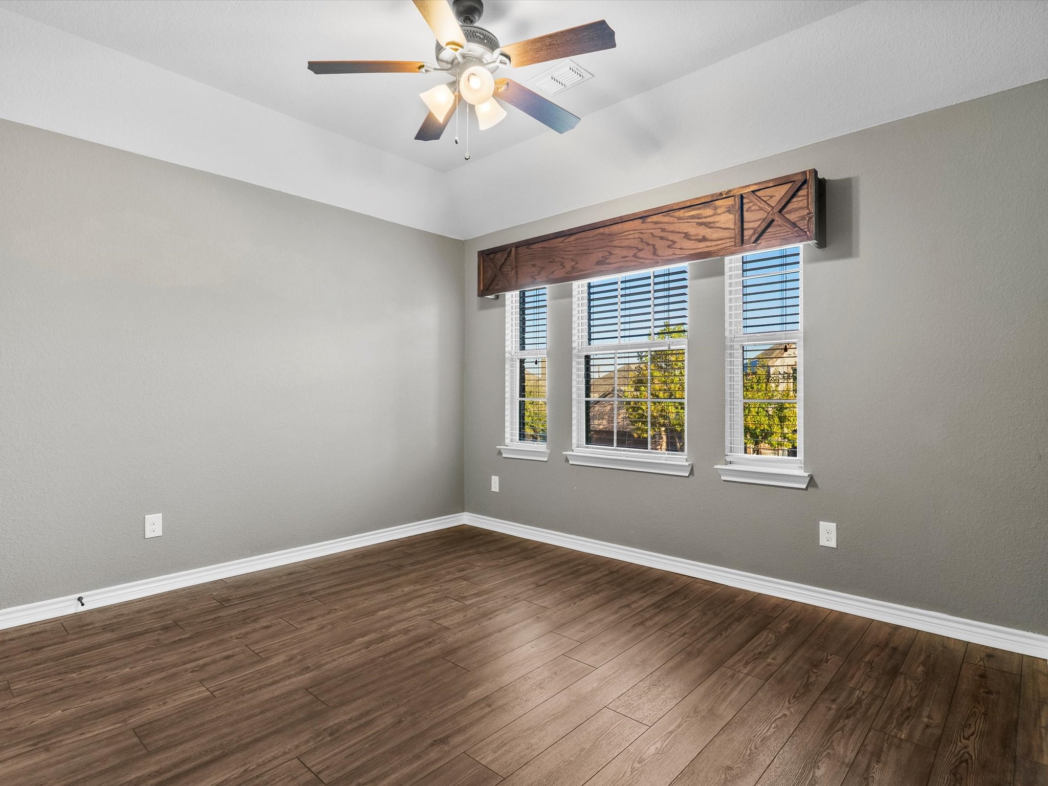 5025 Stockwhip Drive
