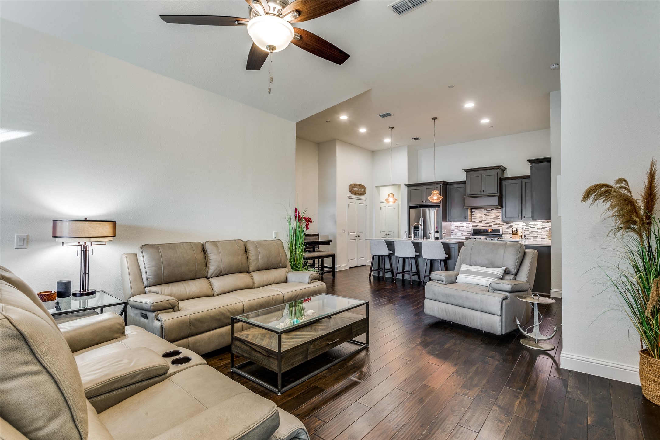 1150 Foxglove Lane