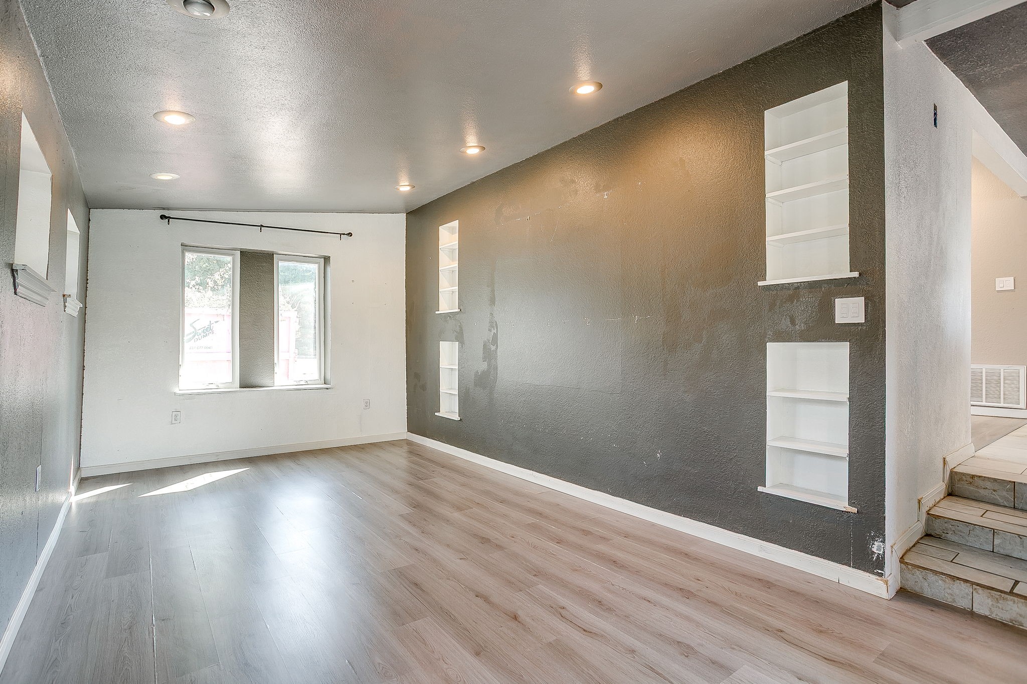 3904 Eldridge Street