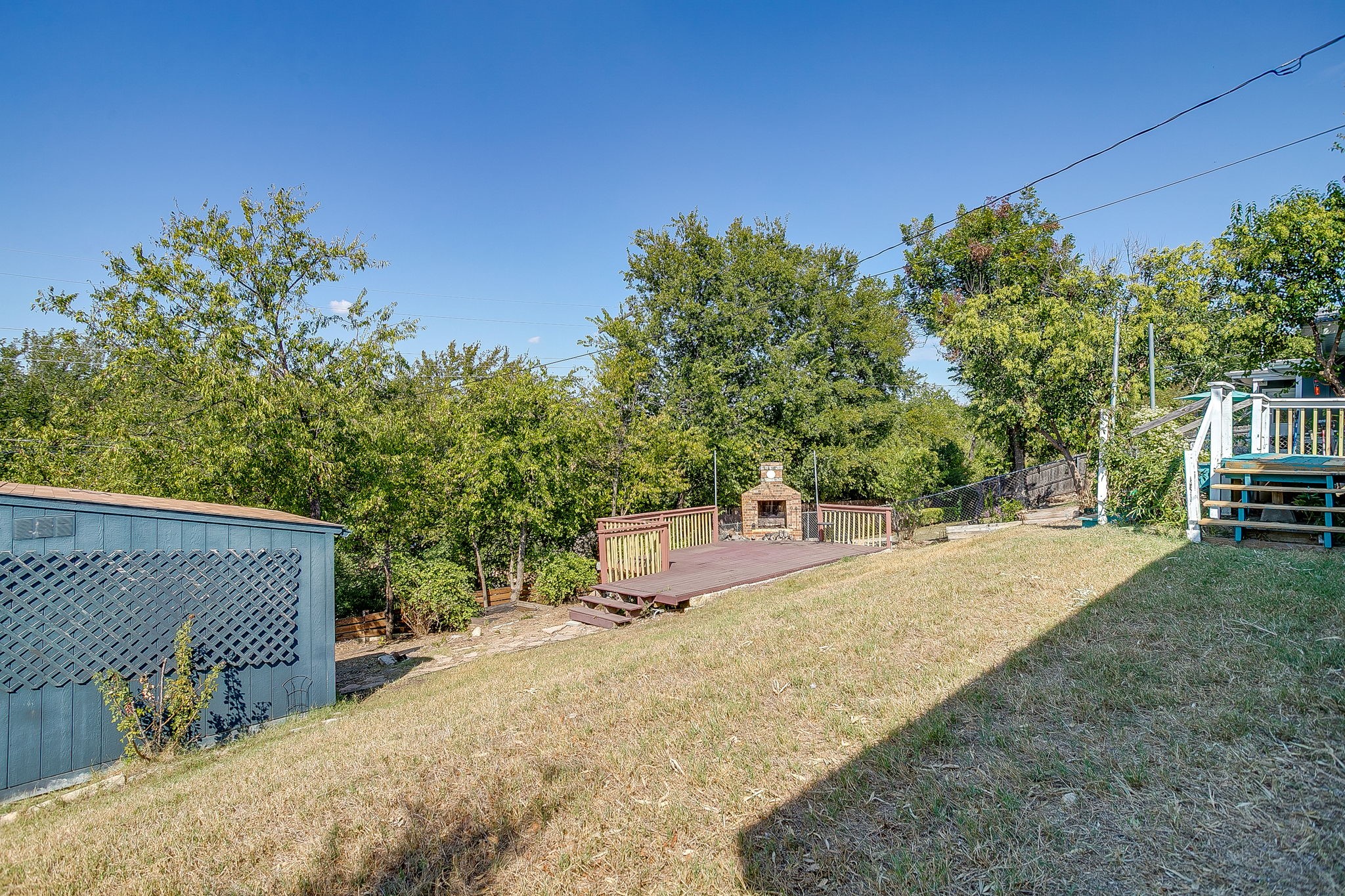 3904 Eldridge Street