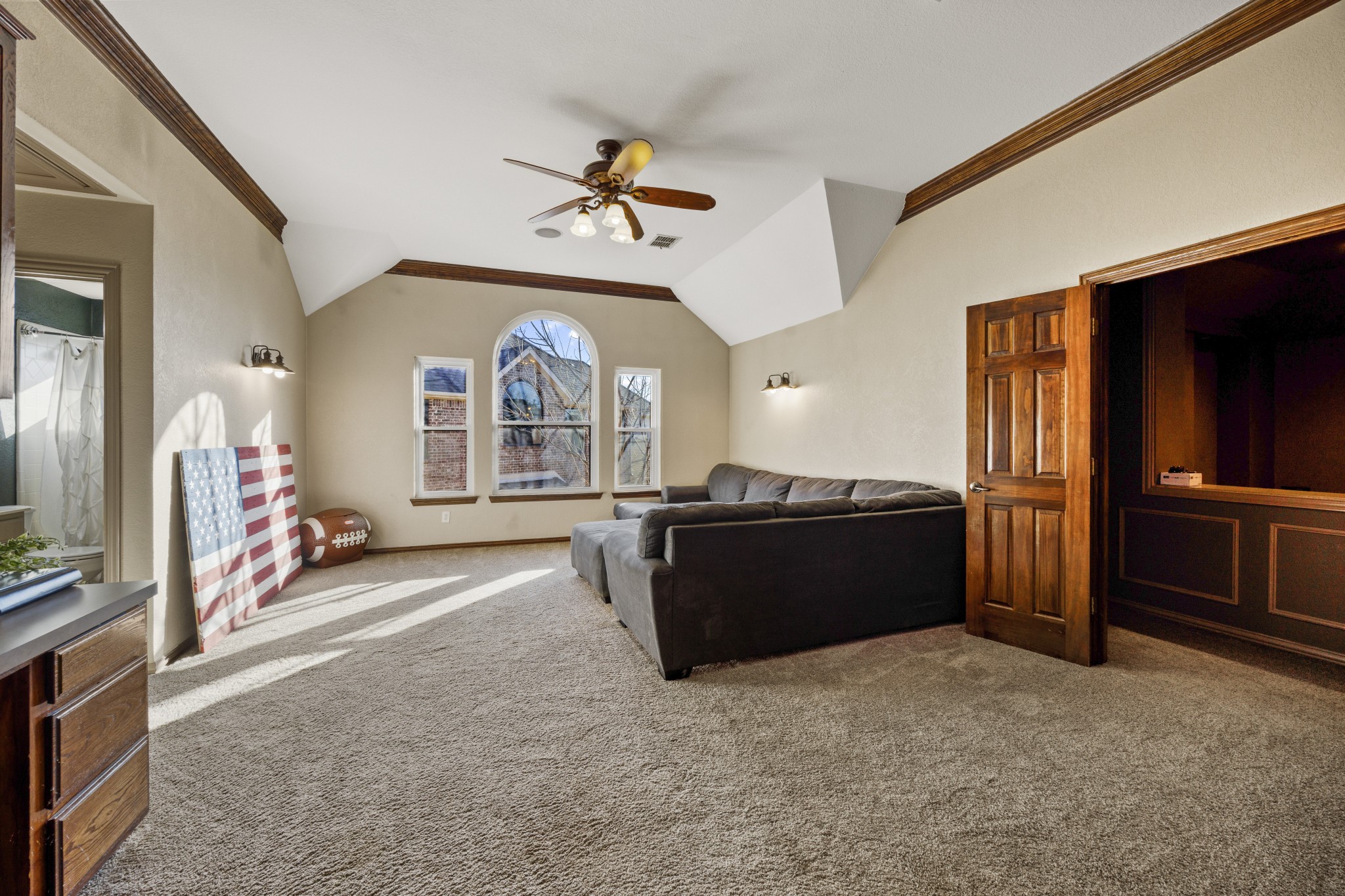 1800 Hollow Falls Court