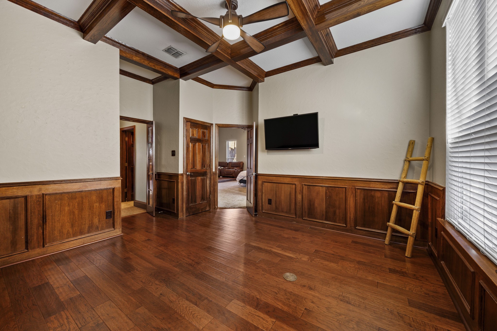 1800 Hollow Falls Court