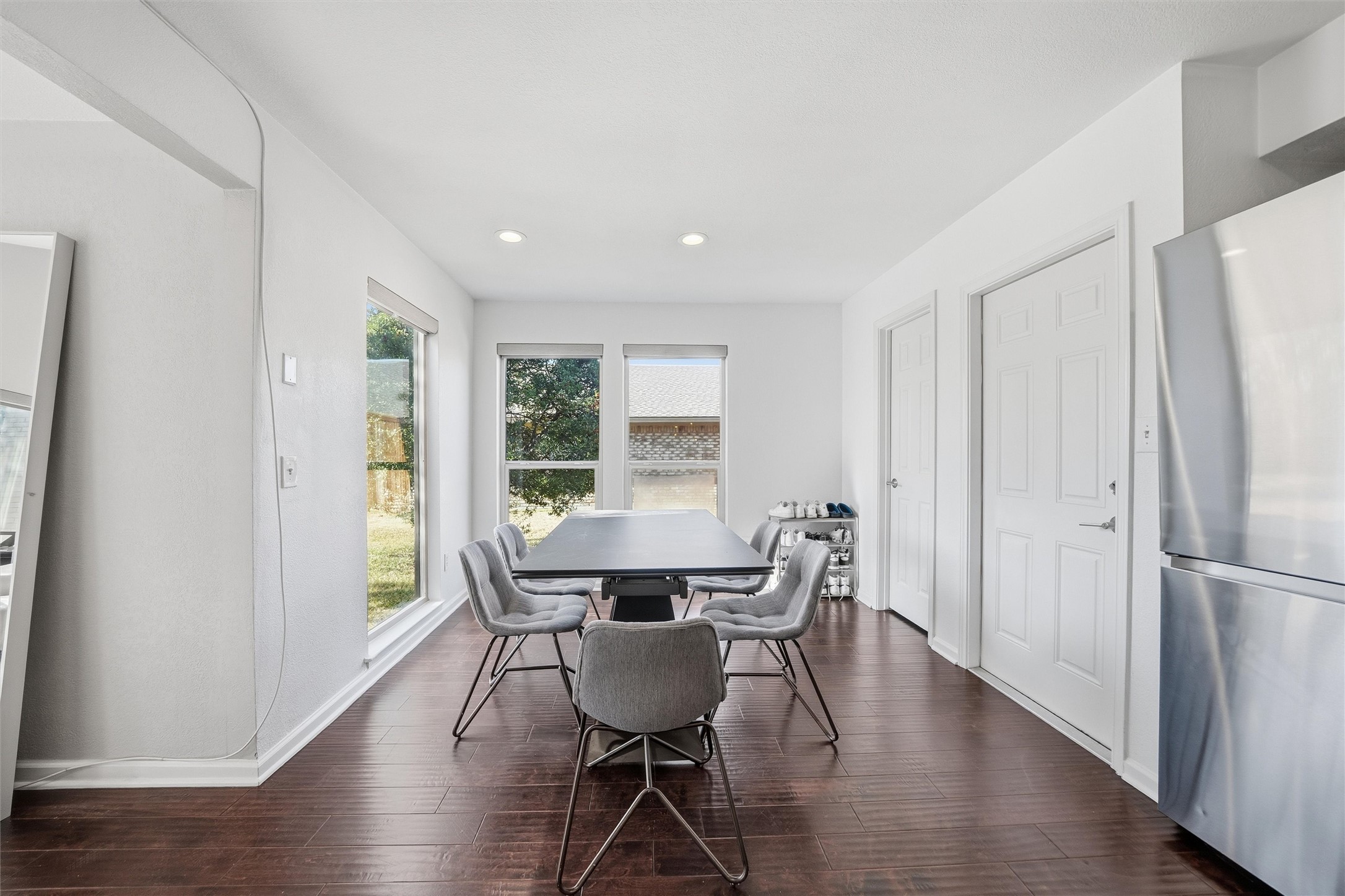 3313 Overland Drive