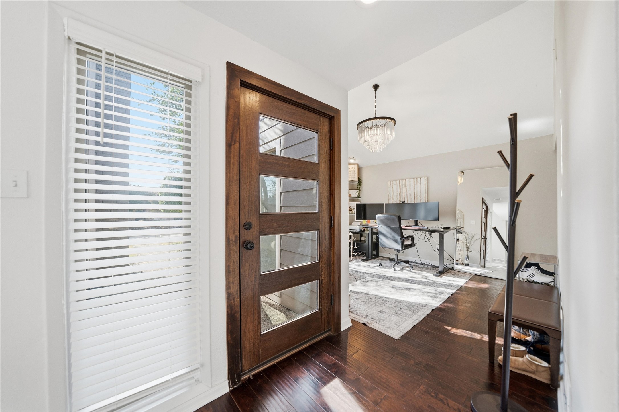 3313 Overland Drive