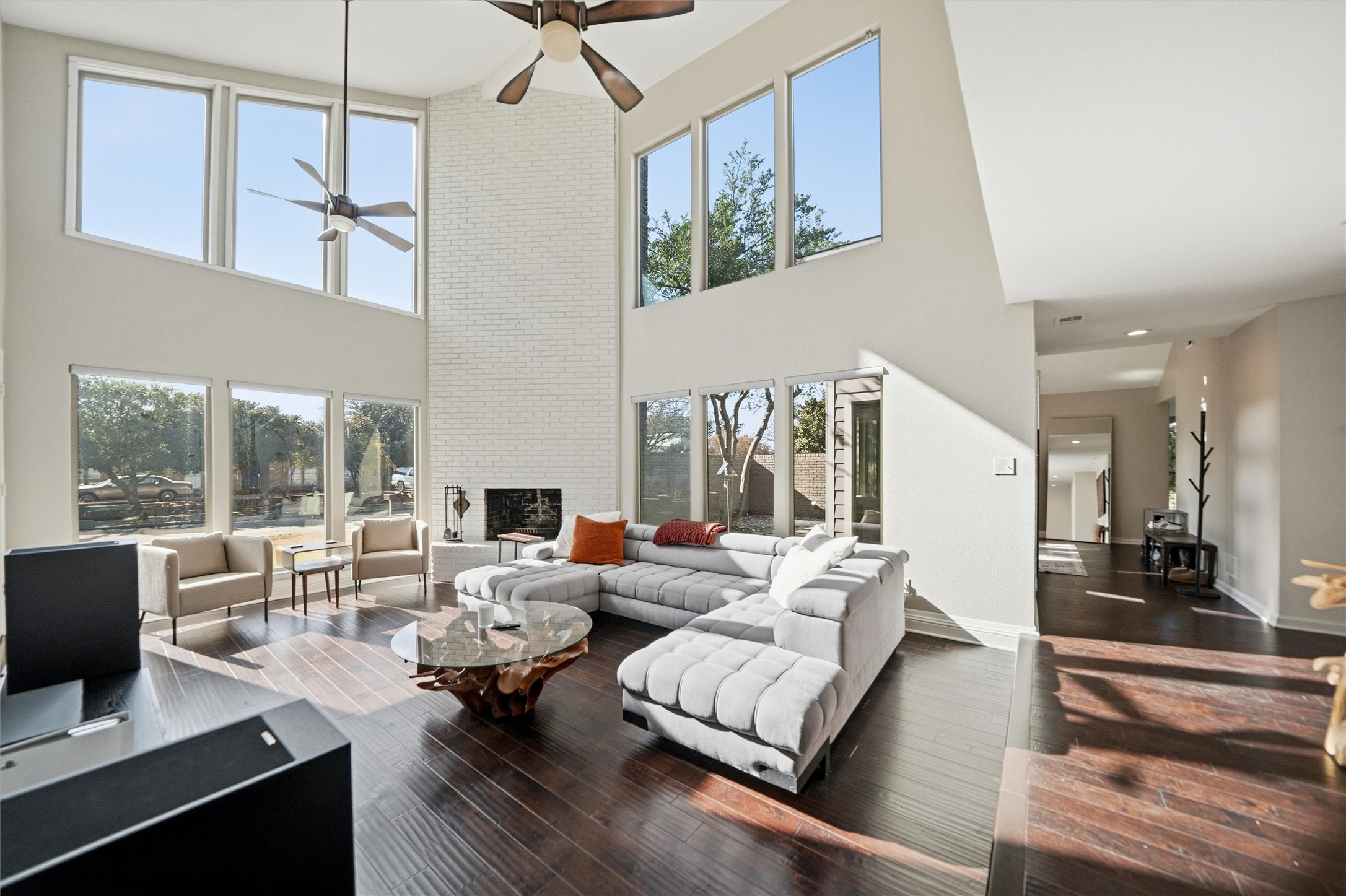 3313 Overland Drive
