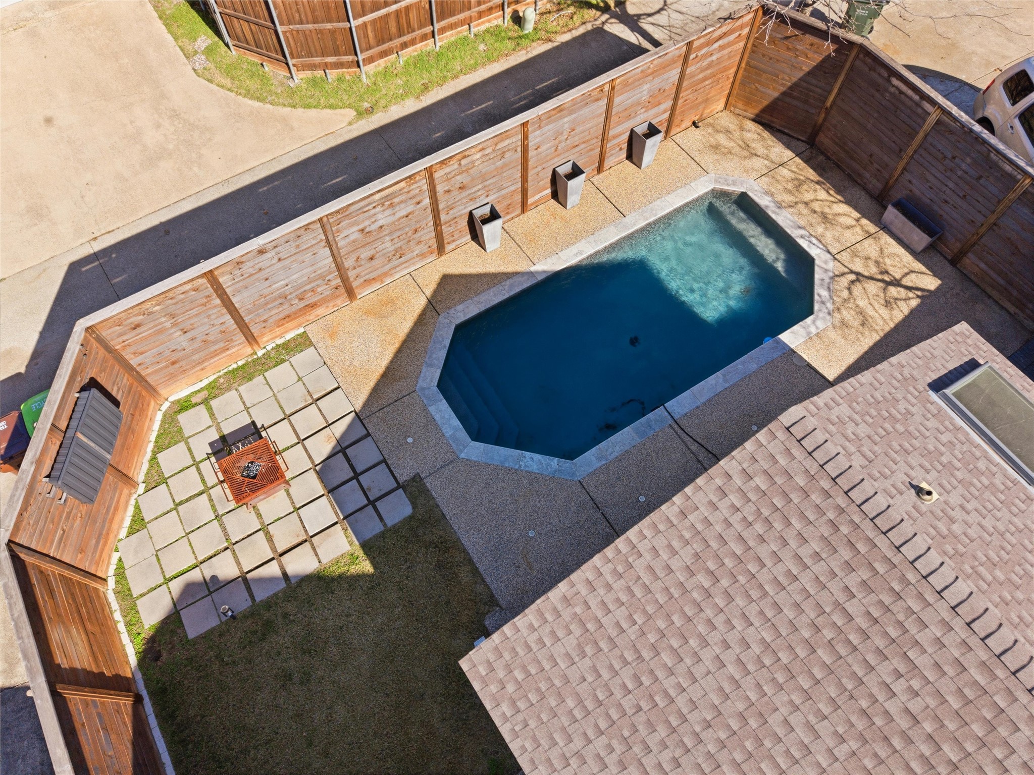 3313 Overland Drive