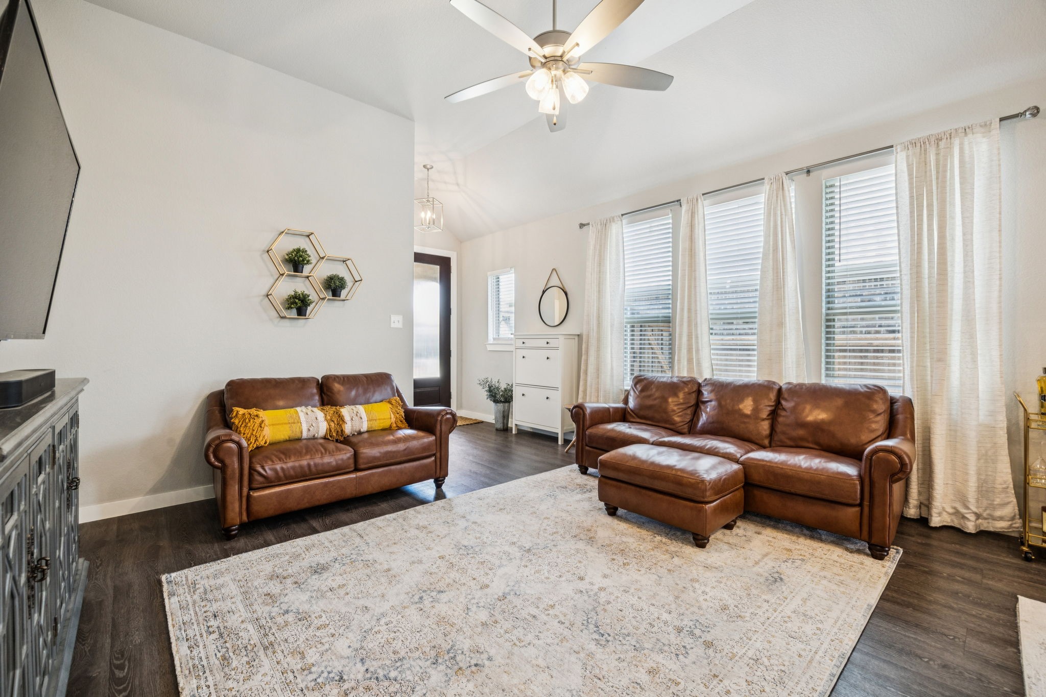 3508 Dusty Miller Road