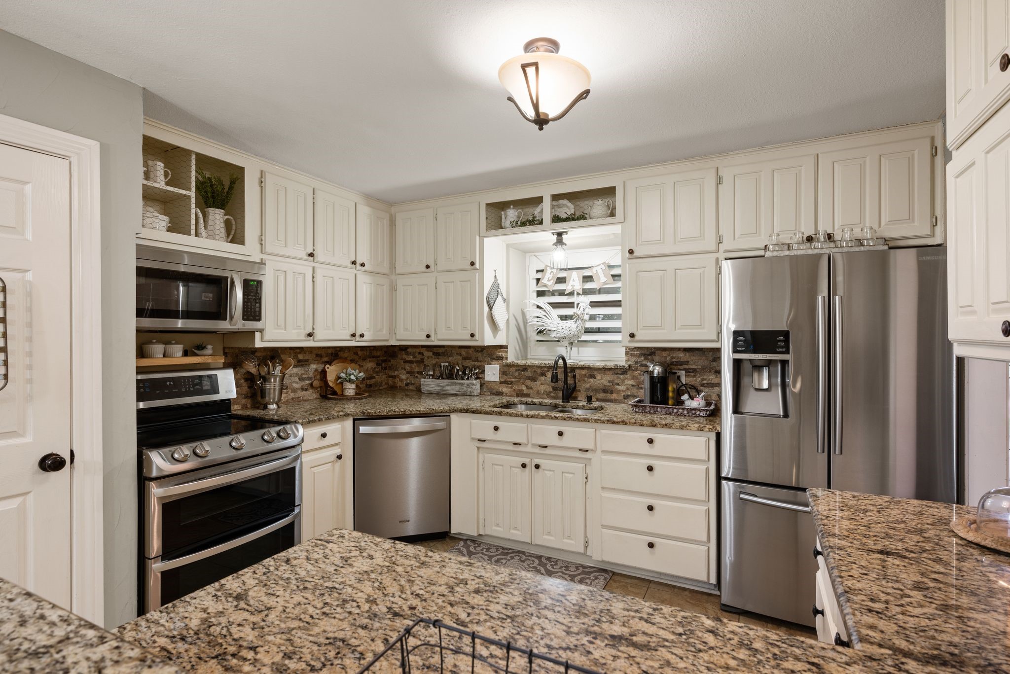3229 David Drive