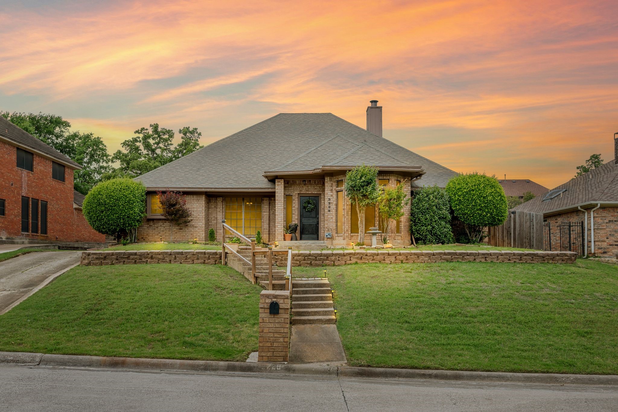 3229 David Drive