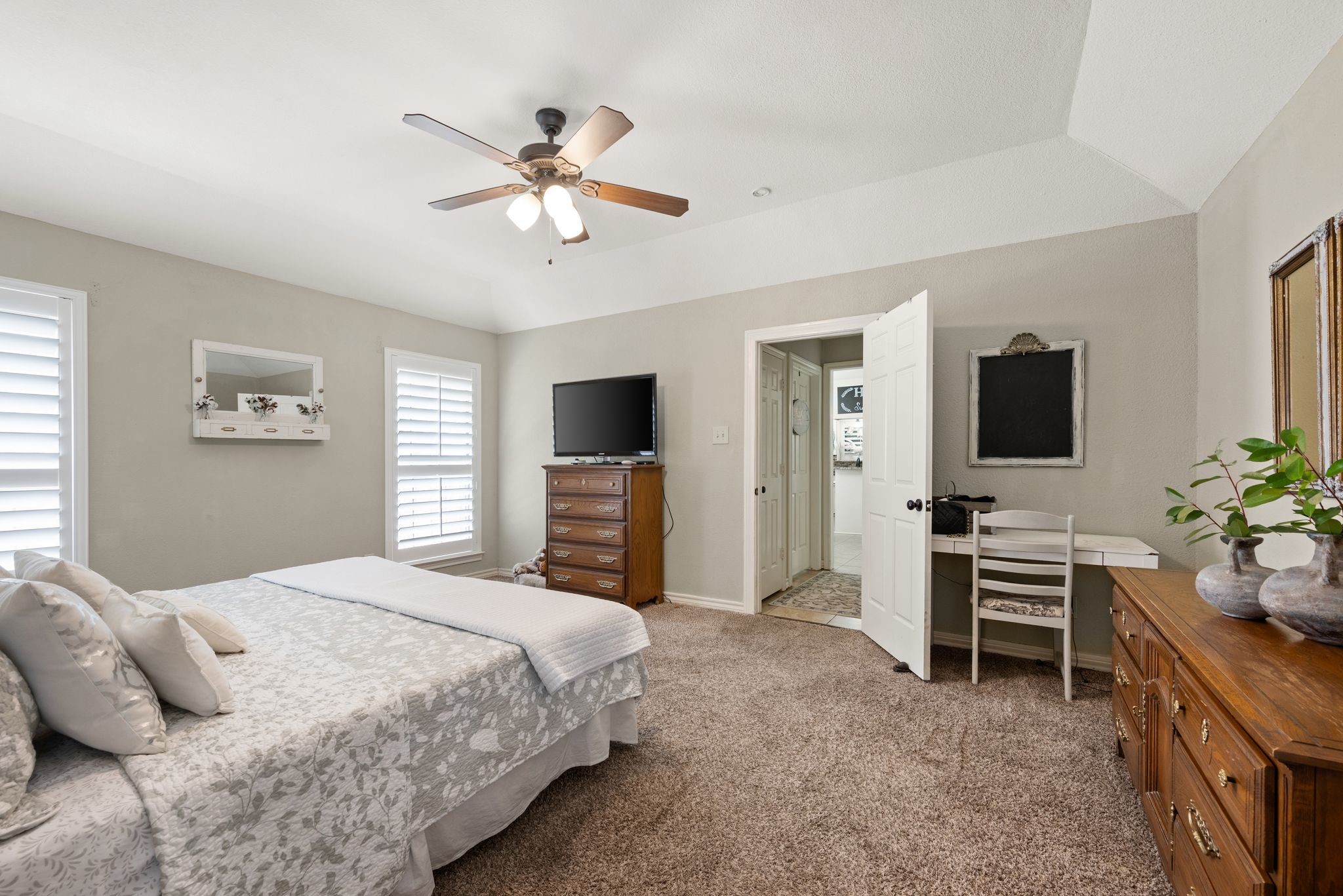 3229 David Drive