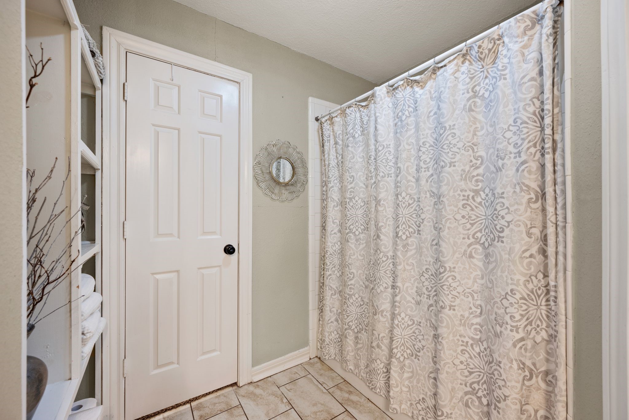3229 David Drive