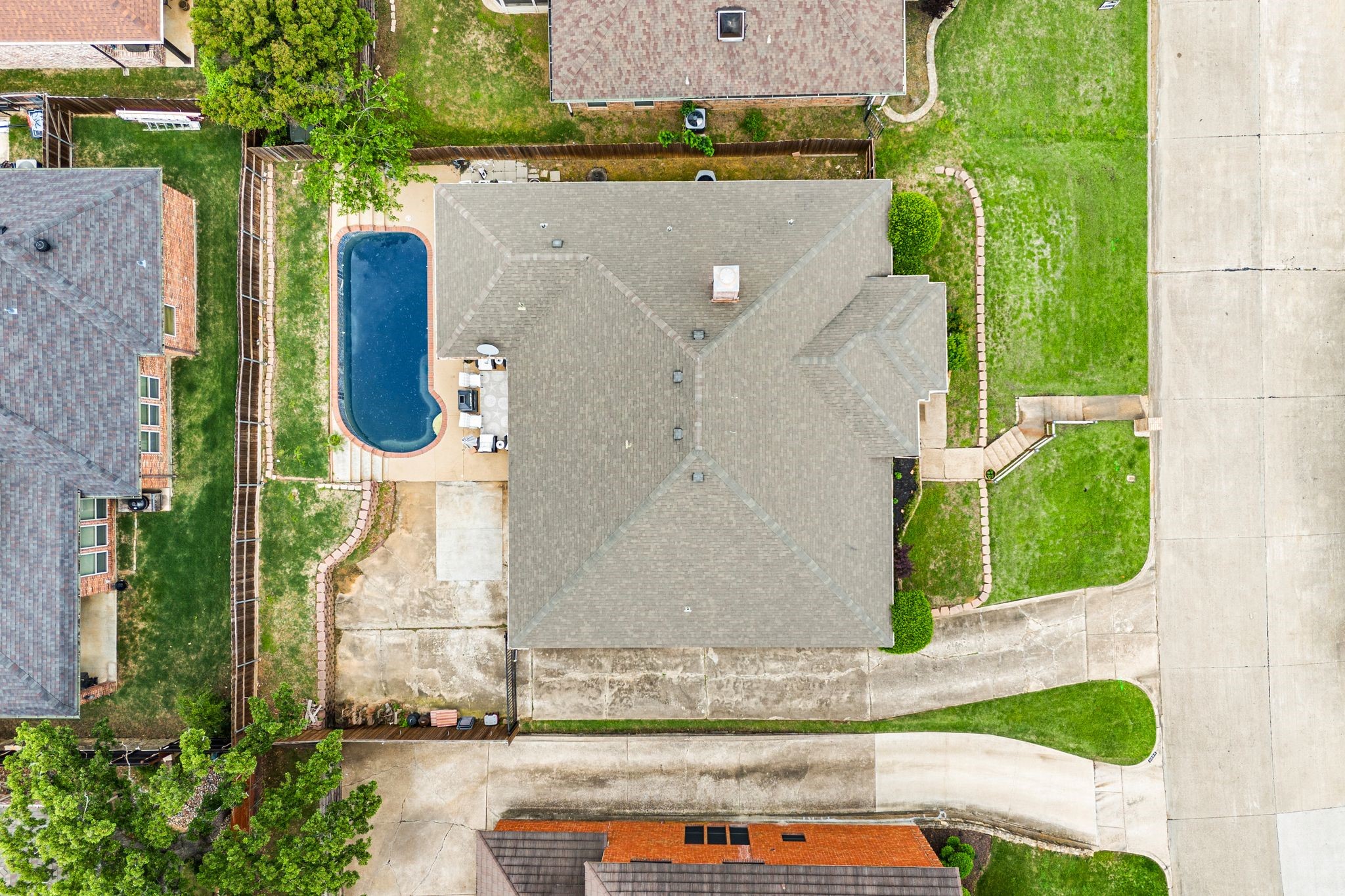 3229 David Drive