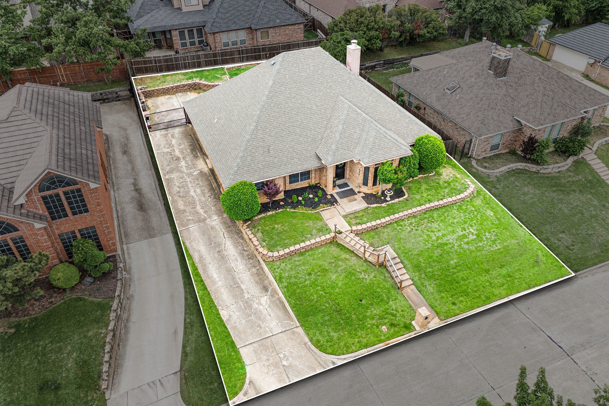 3229 David Drive