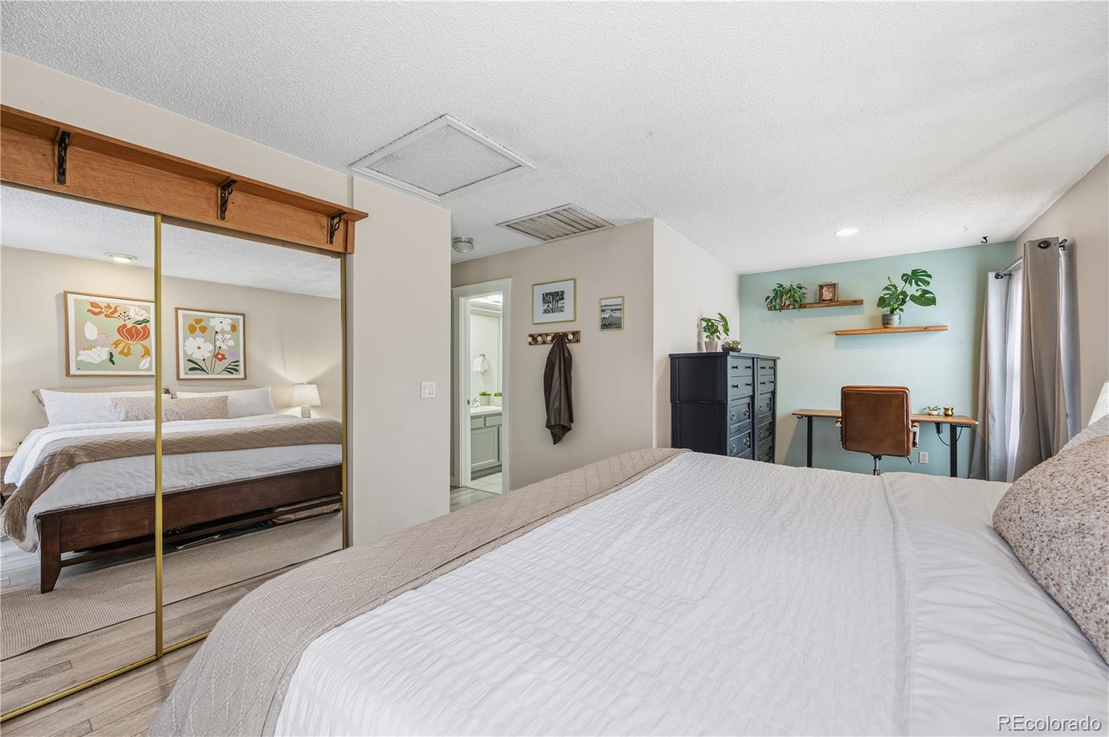 5775 W 61st Place