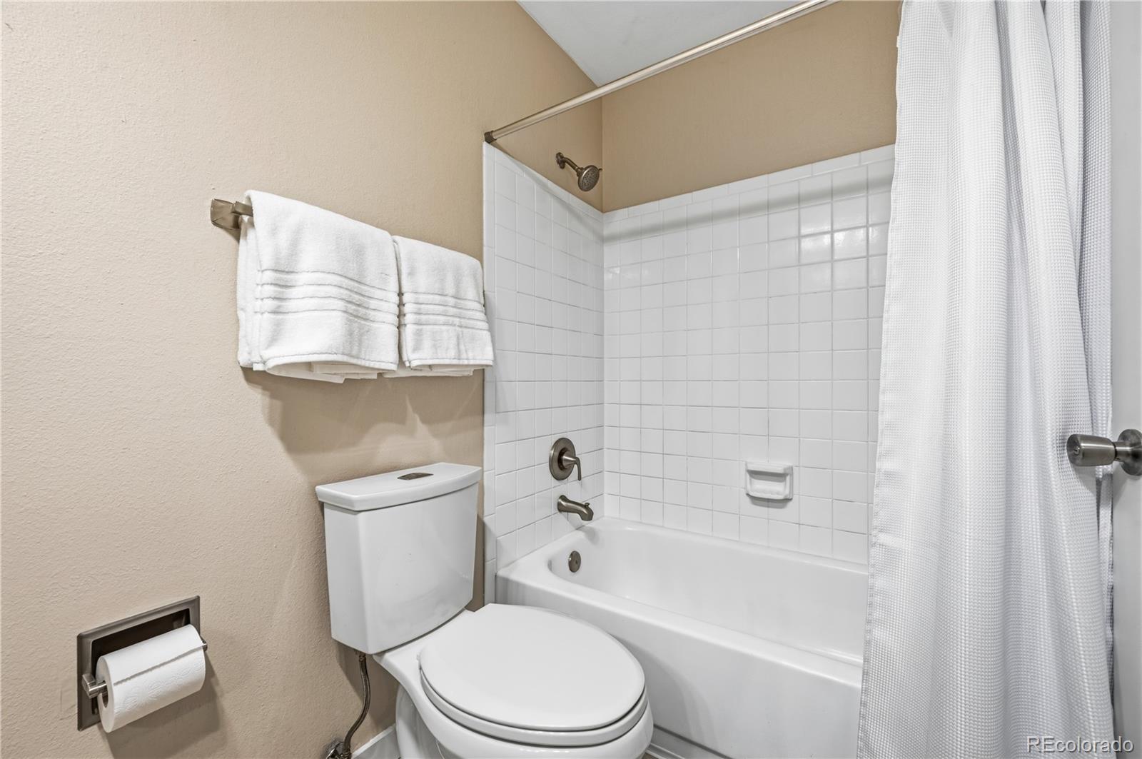 5775 W 61st Place
