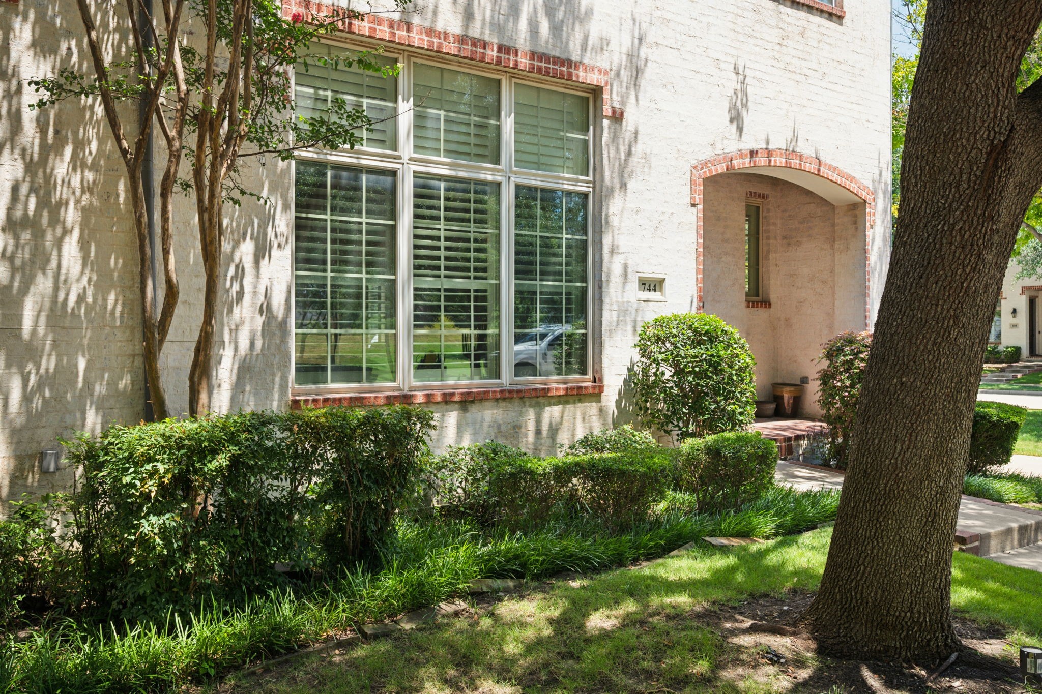 744 Snowshill Trail