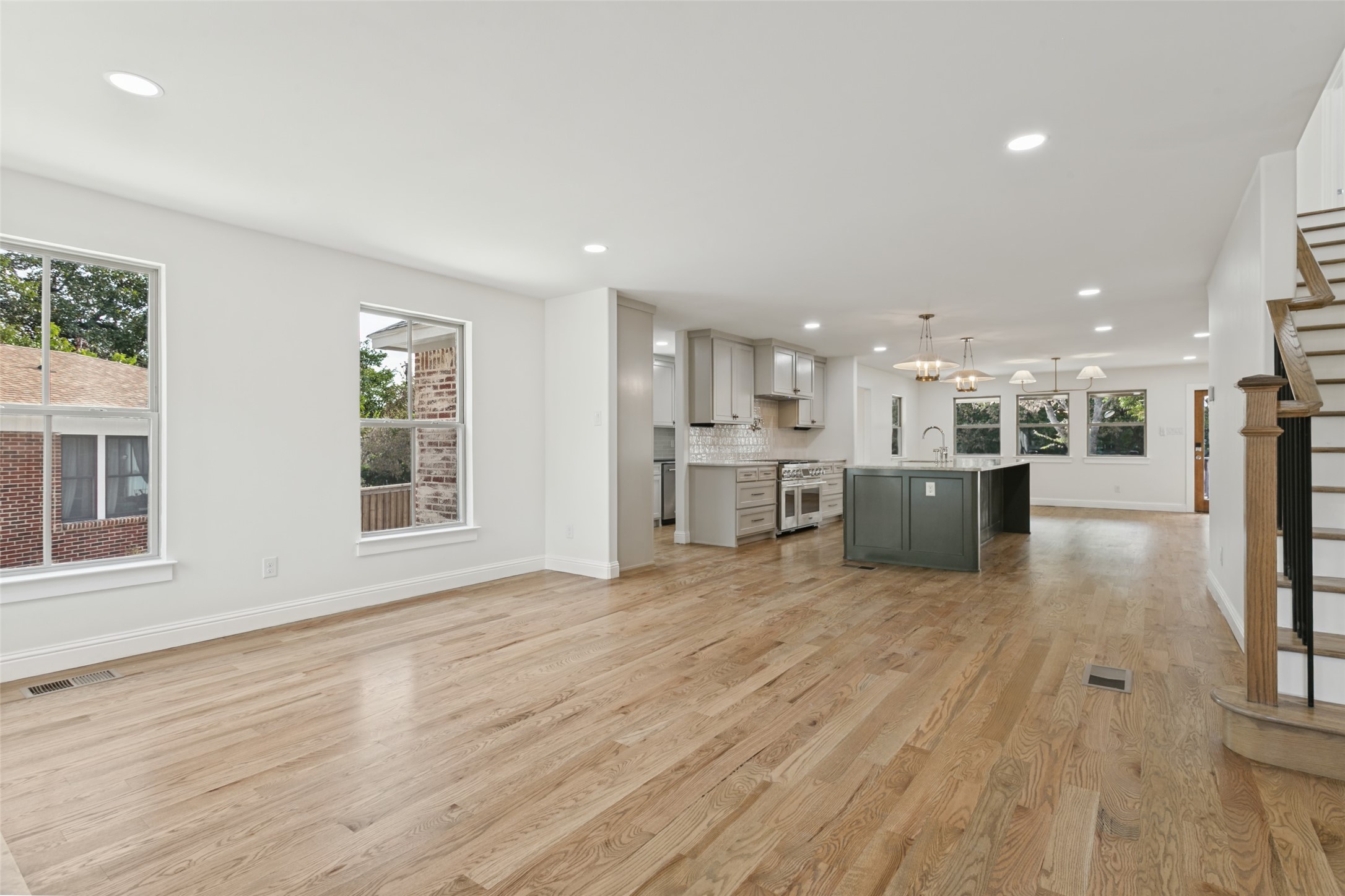 1821 Warner Road