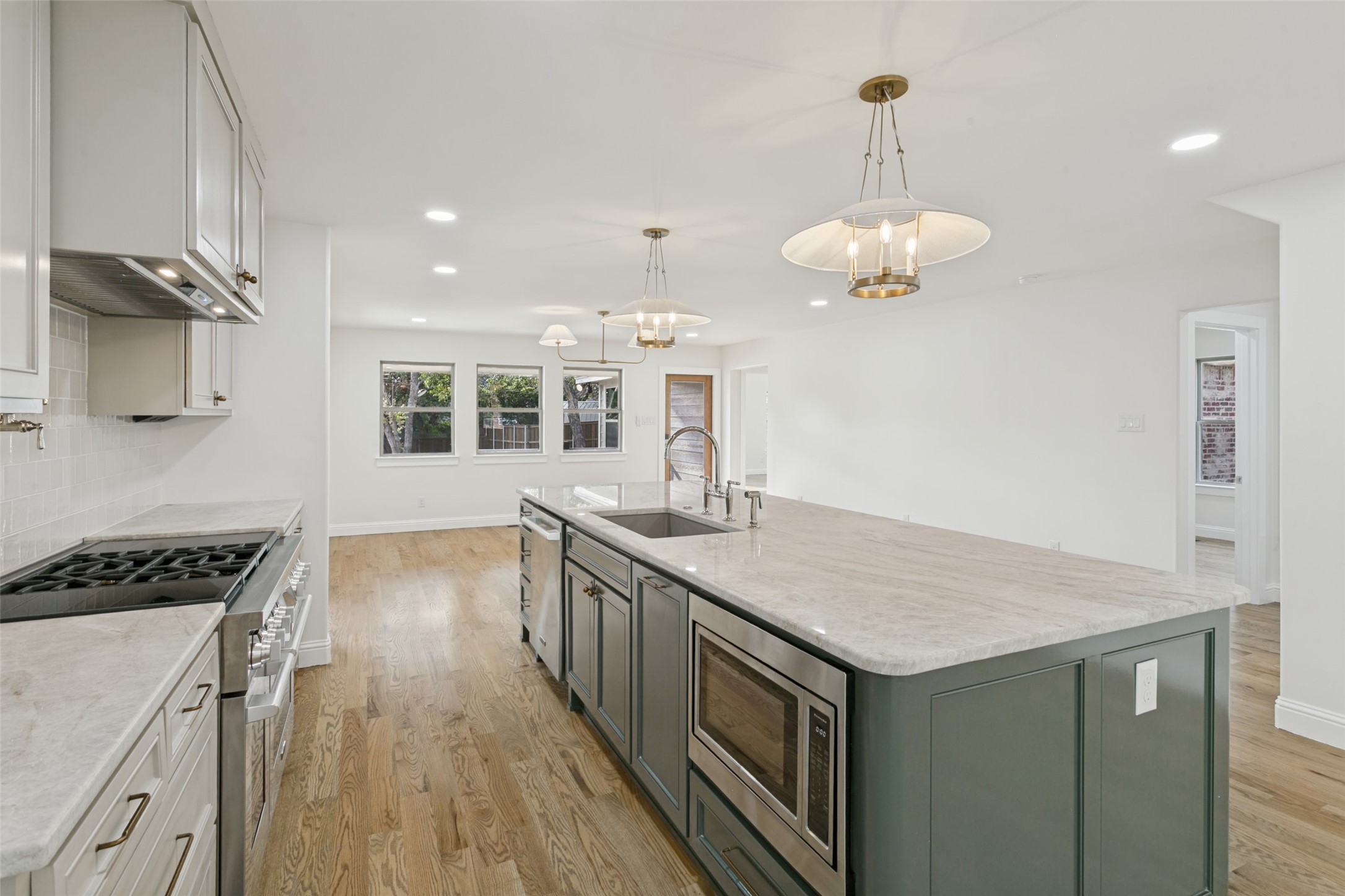 1821 Warner Road