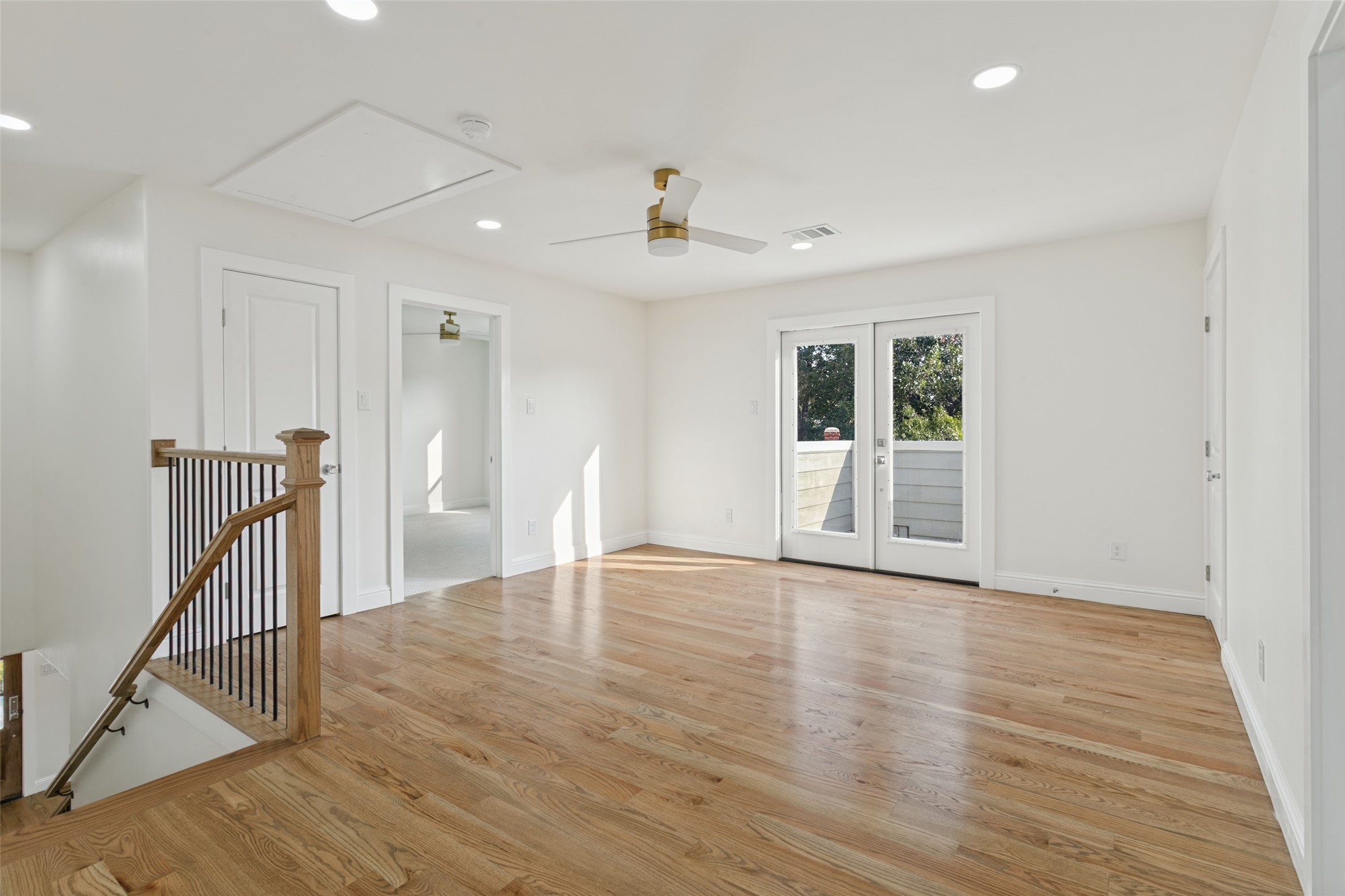 1821 Warner Road
